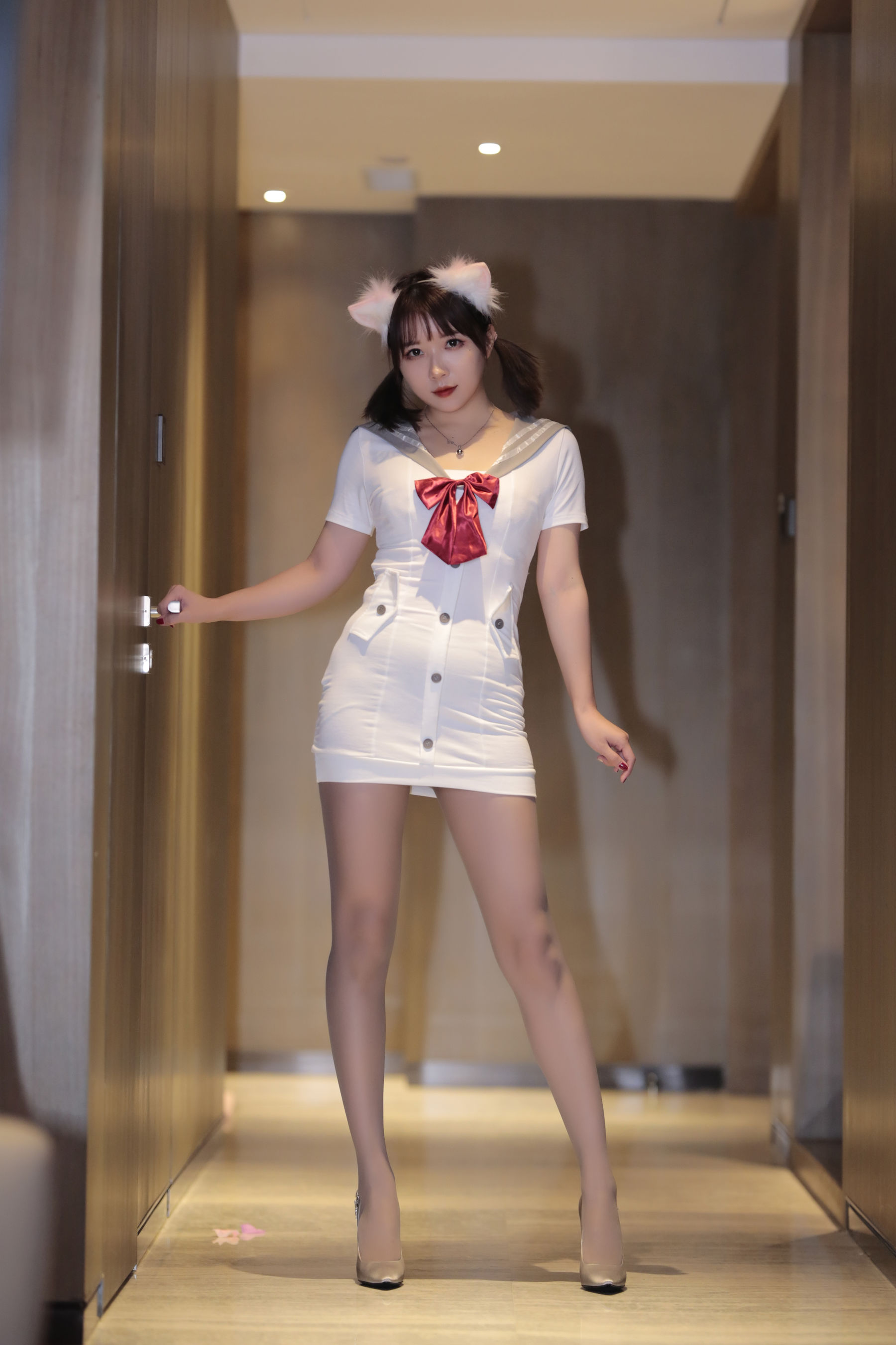 斗鱼主播小女巫露娜 – 柠檬海盐 [130P]