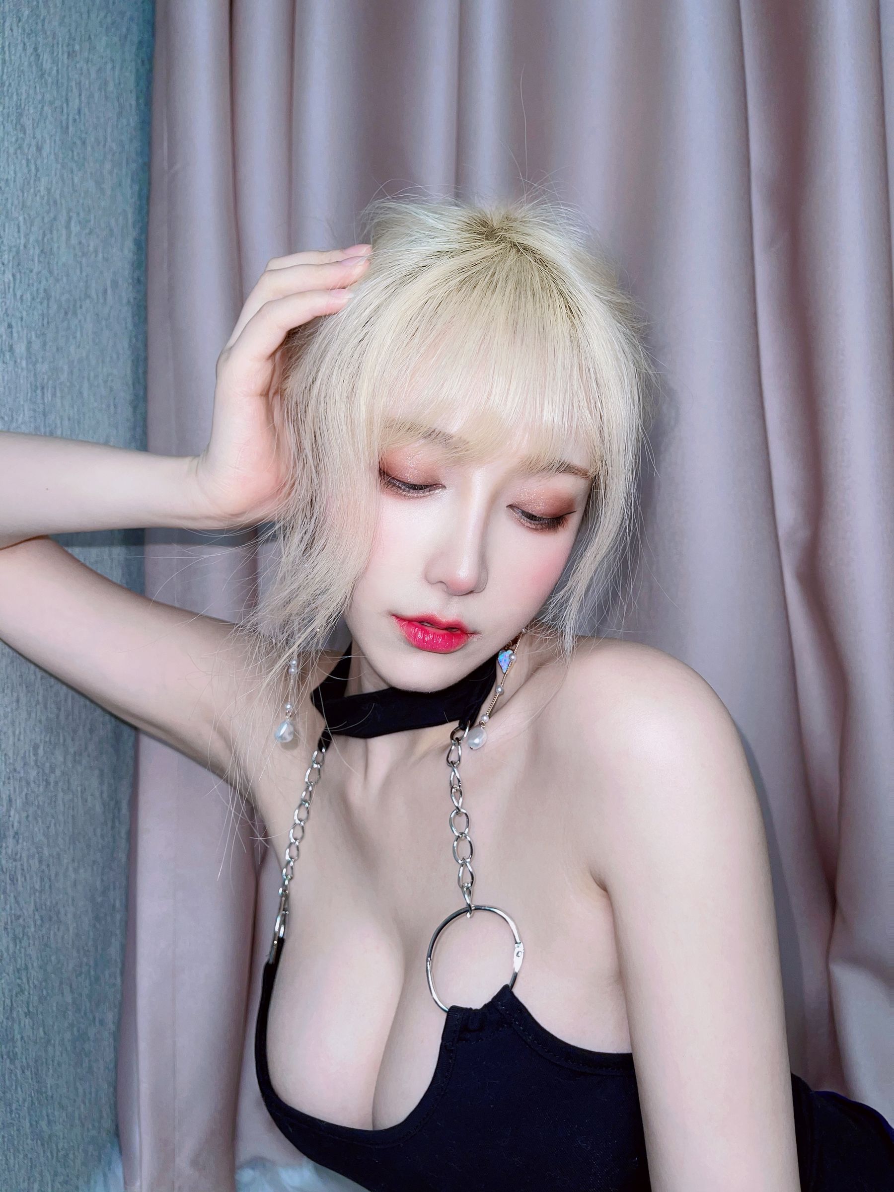 人气Coser啾小妍 – 金发芭比 [40P]