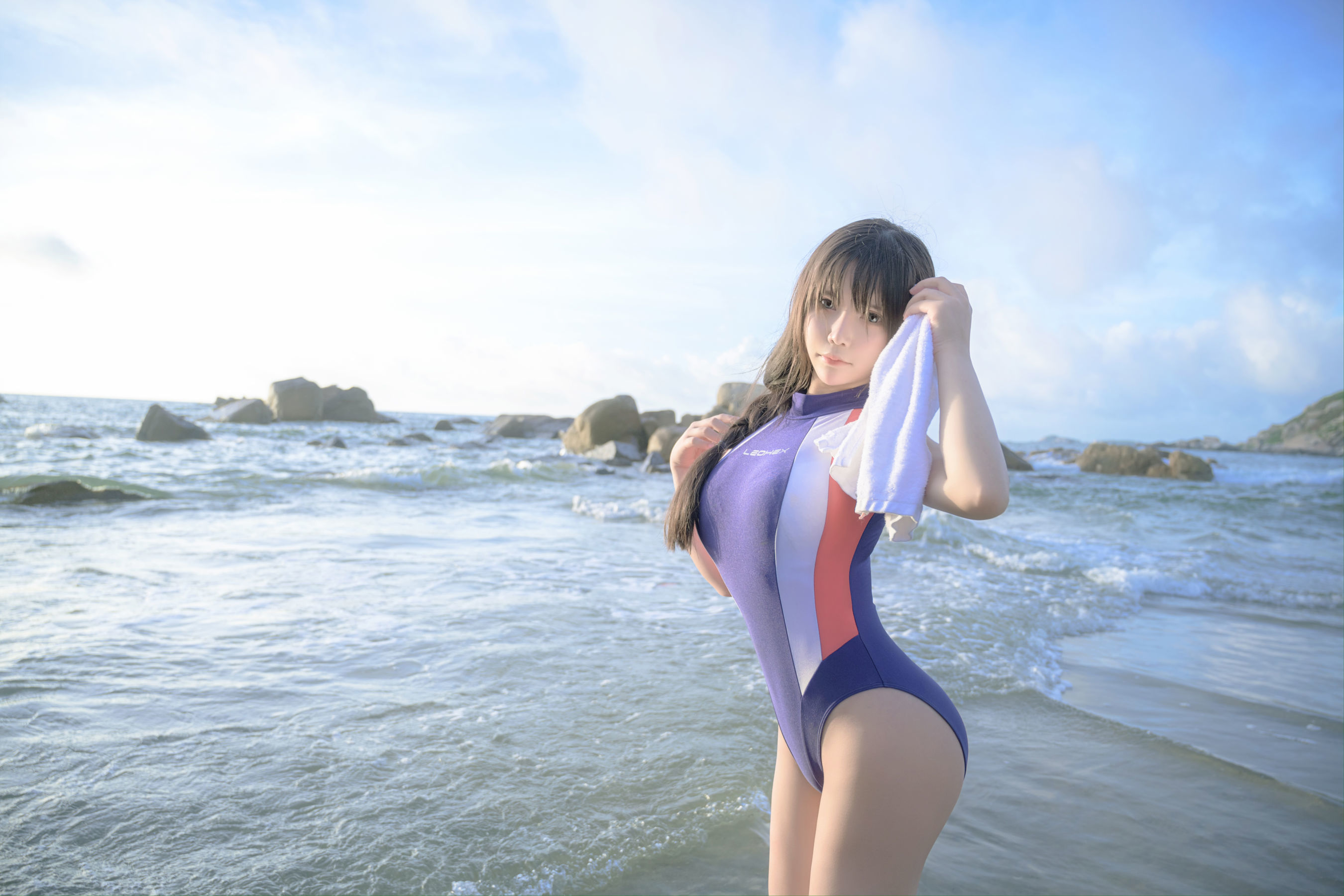 二次元妹子抱走莫子aa – 竞技泳衣 [60P]