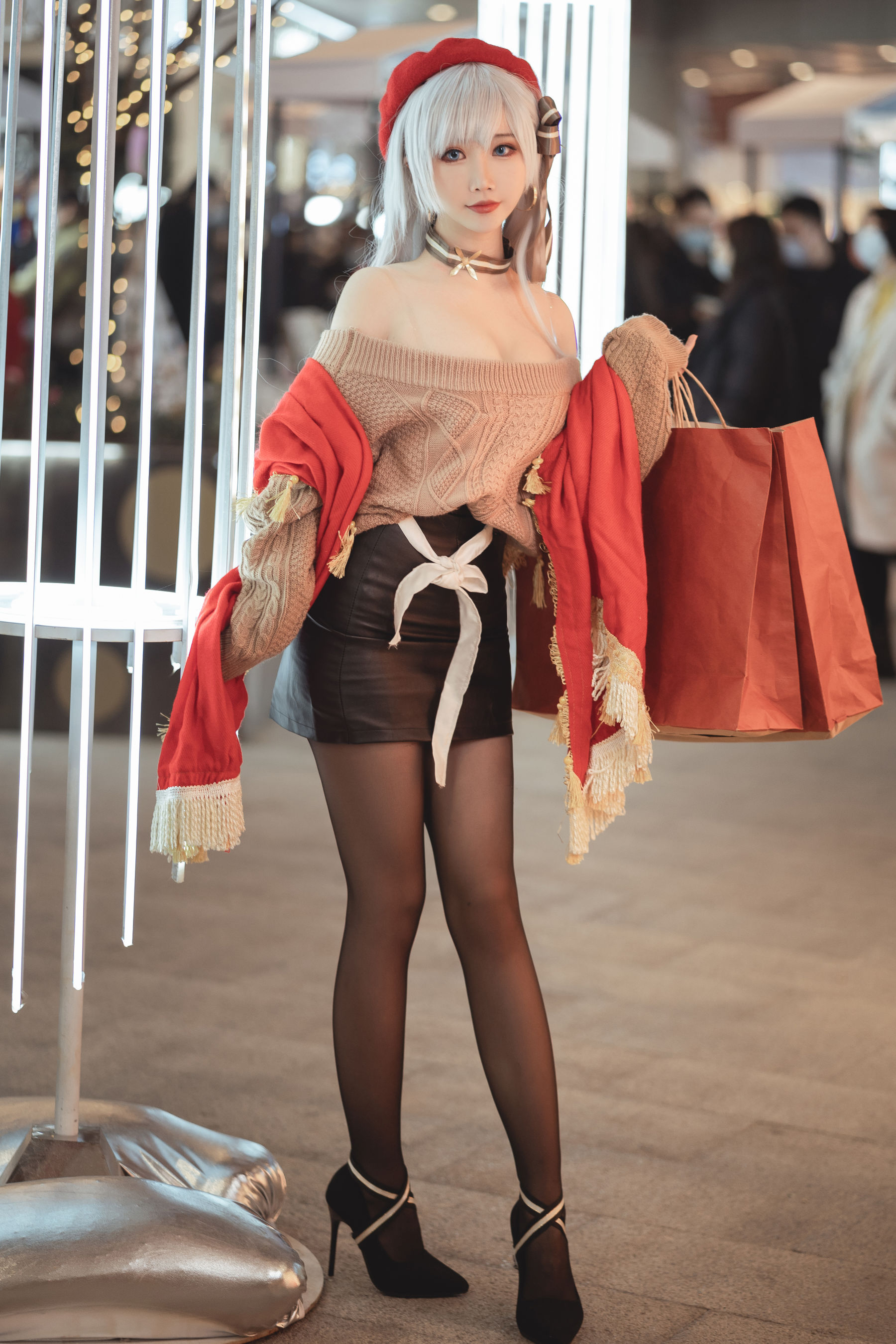 可爱人气Coser面饼仙儿 – 圣诞贝法 [17P]