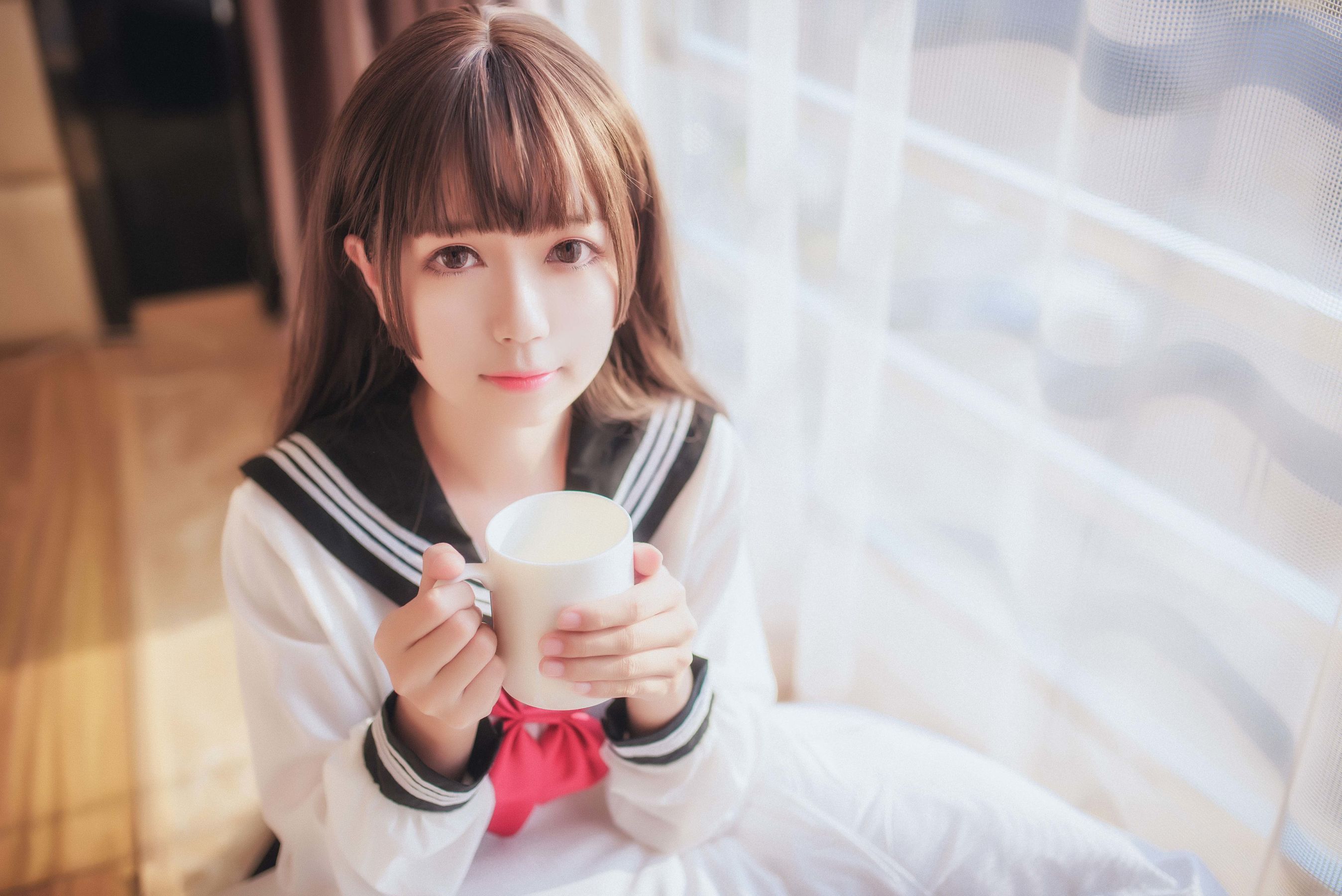 [萝莉COS] 白金Saki – 半透明水手服 [36P]