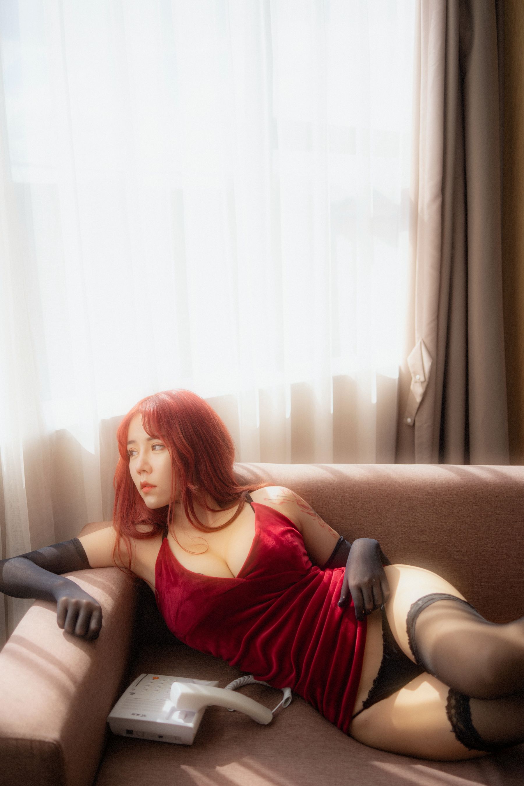 微博妹子 汐 – 红衣 [14P]