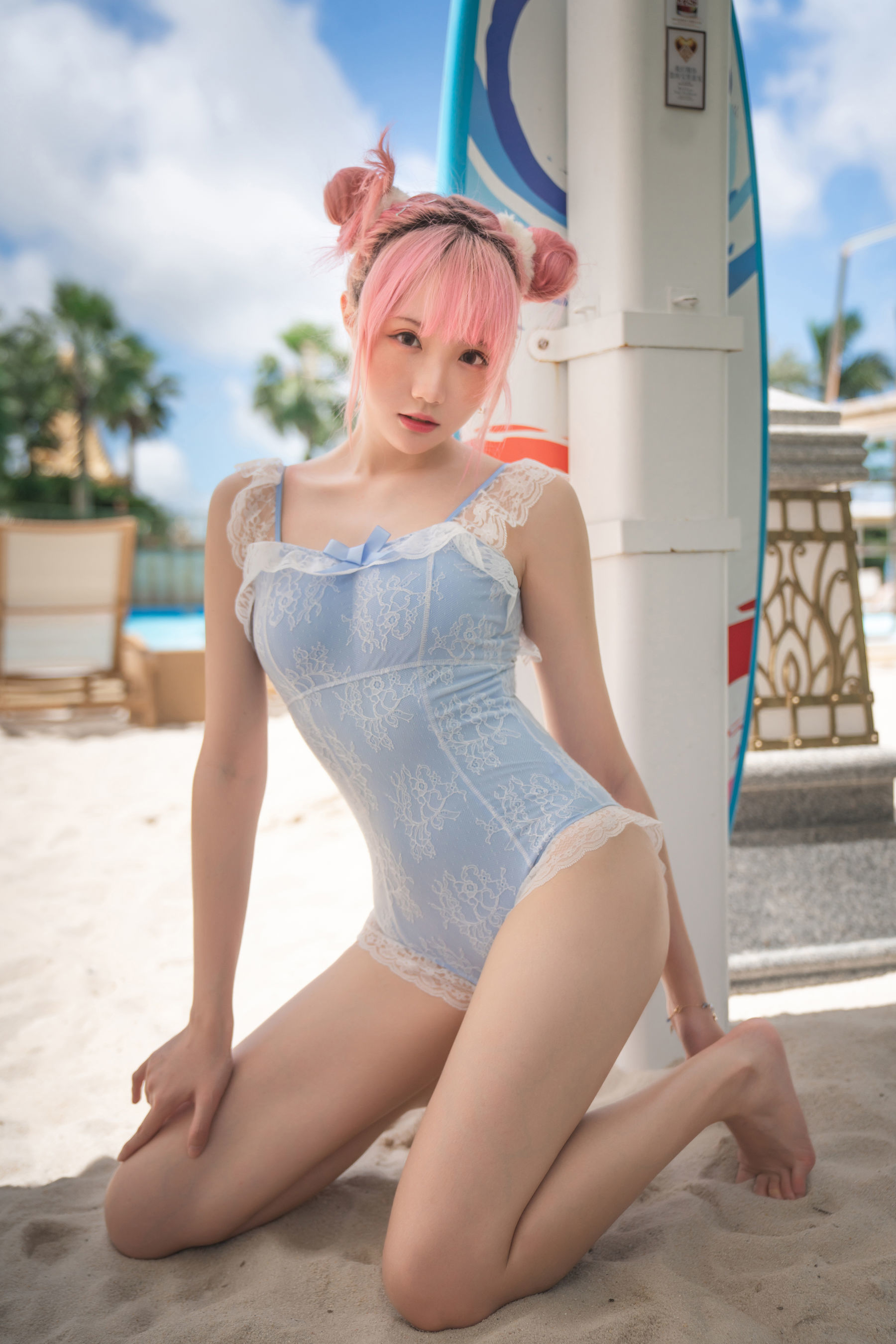 Coser瓜希酱福利 – 度假水着 [10P]