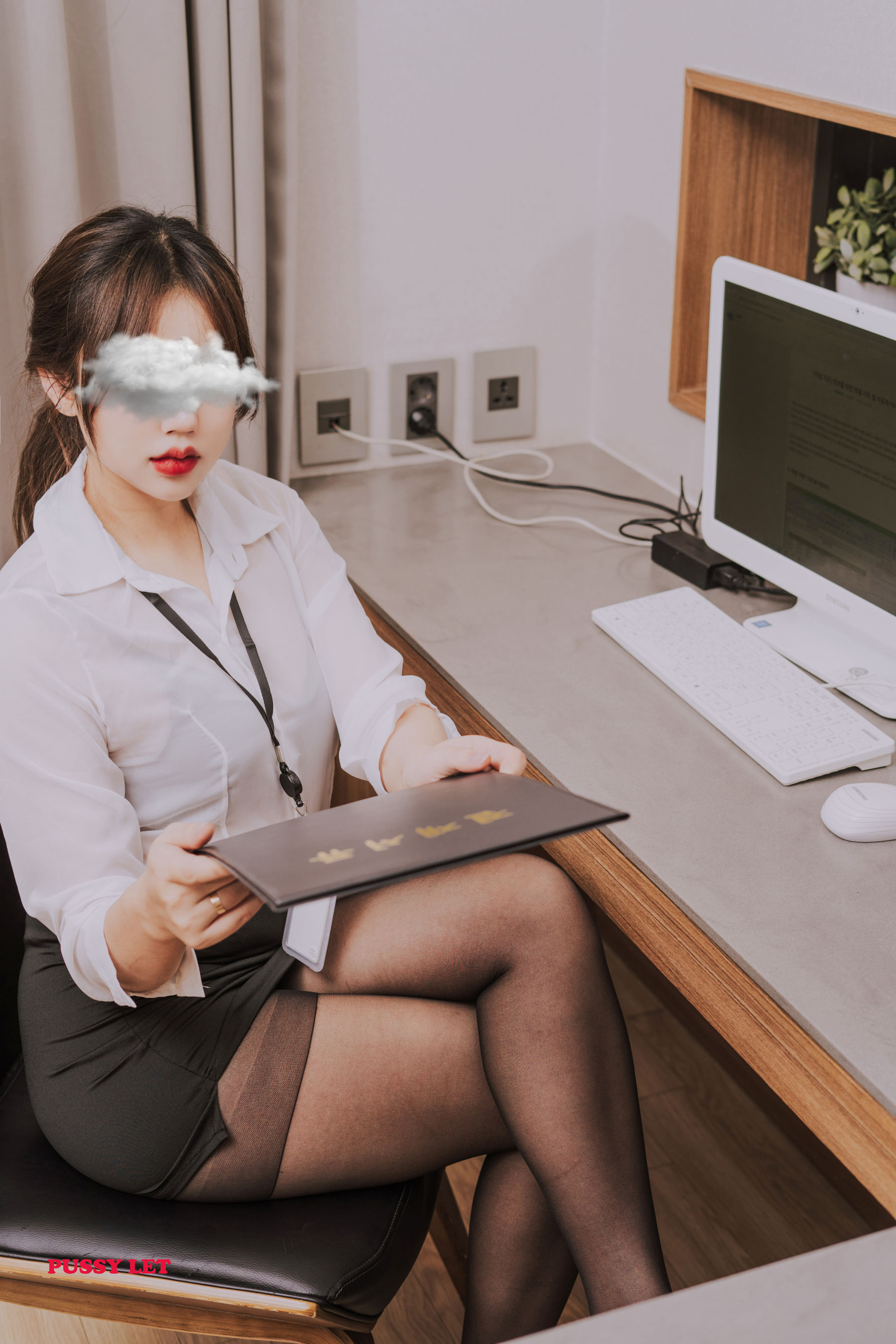 [PUSSY LET] Vol.07 Cony – Office Girl [32P]