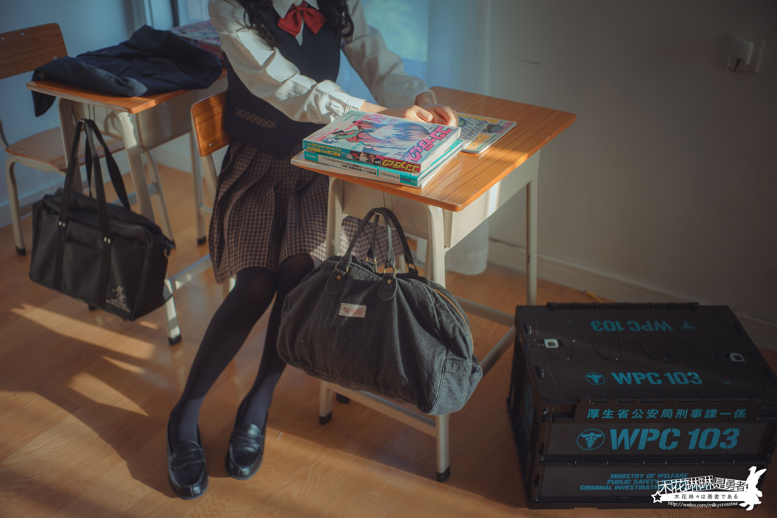 [Cosplay写真] 福利姬木花琳琳是勇者 – 未来日记 [51P]