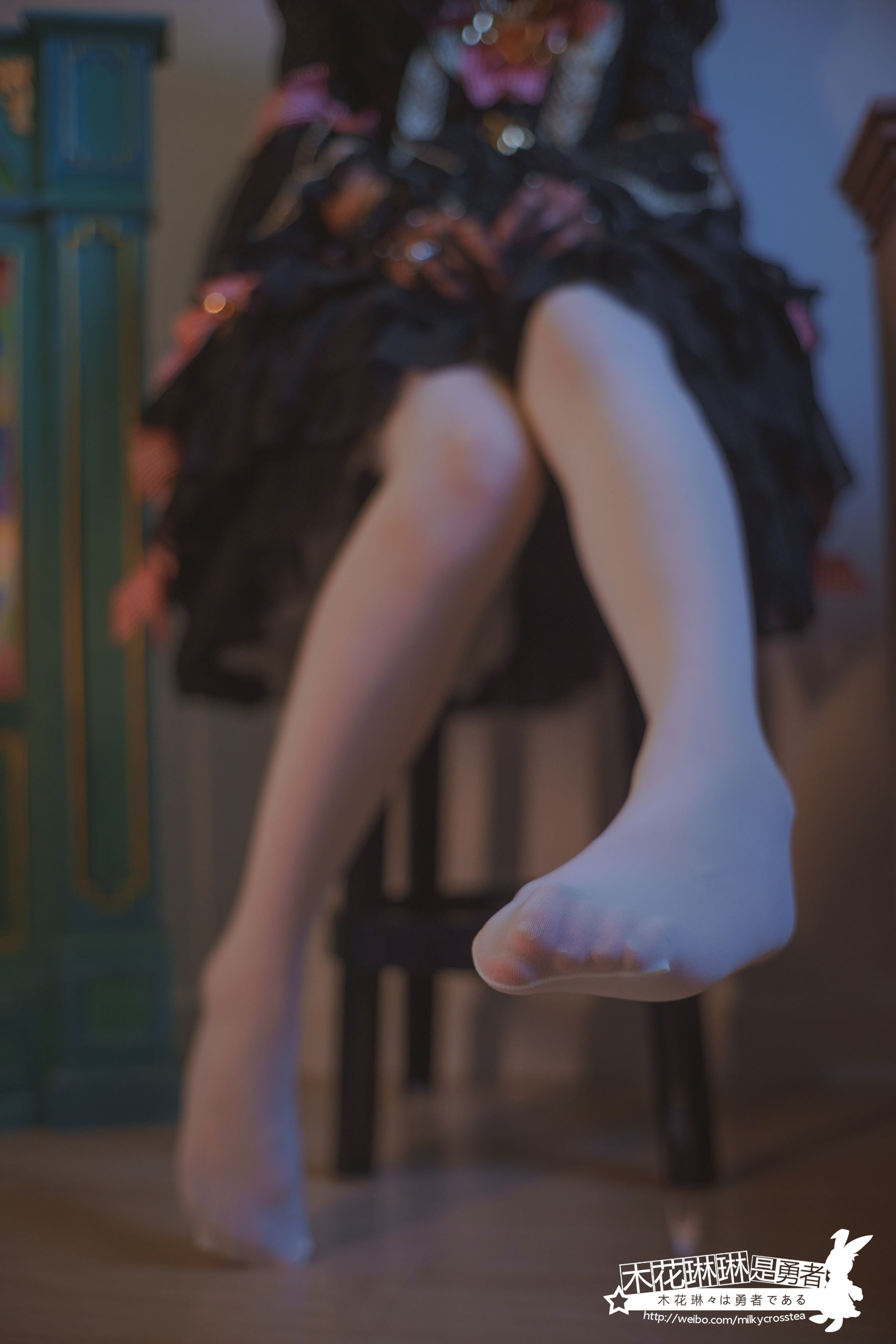 [Cosplay写真] 福利姬木花琳琳是勇者 – 未来日记 [51P]