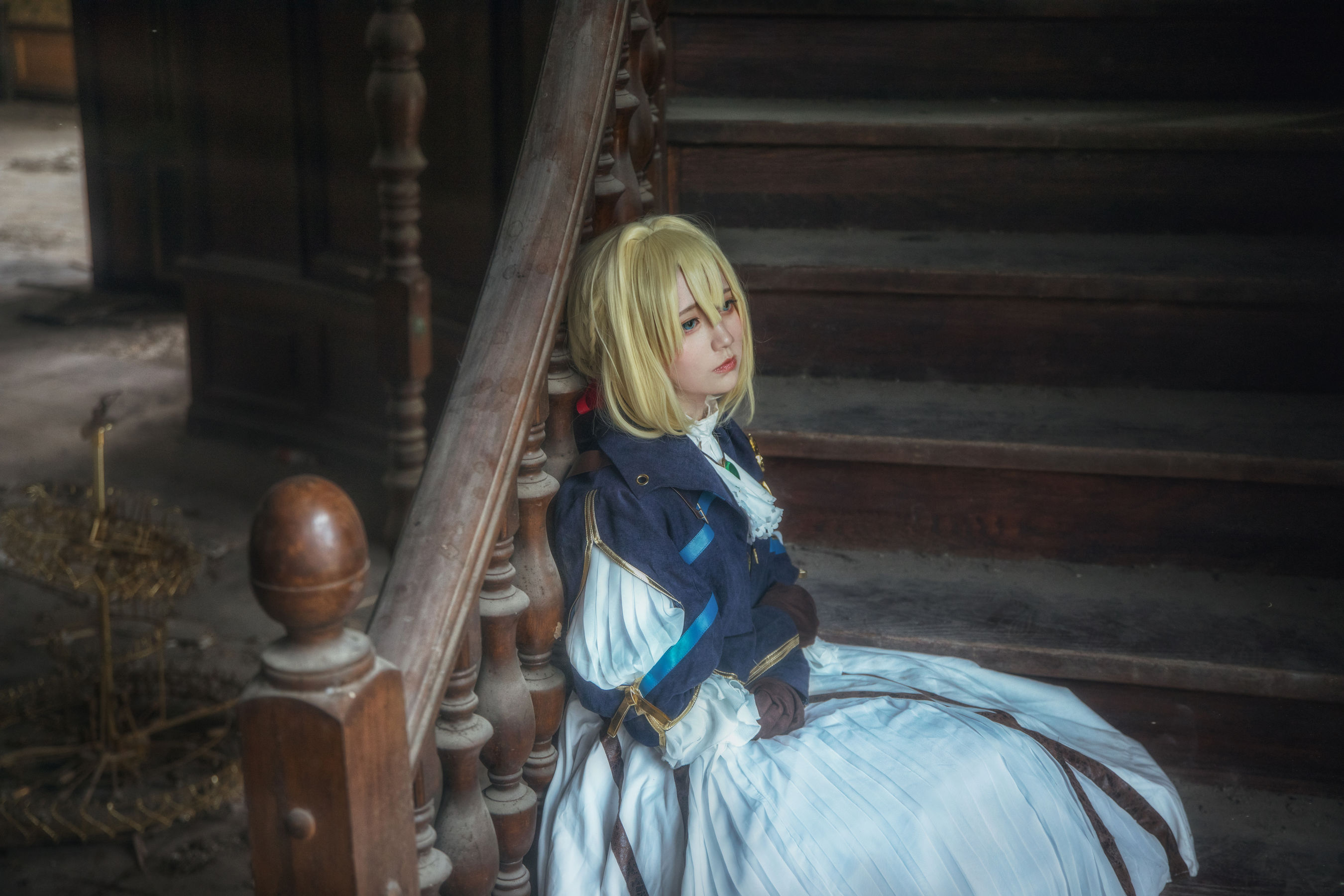 [Cosplay写真] 动漫博主弦音sic – 紫罗兰永恒花园 薇尔莉特・伊芙加登 [10P]