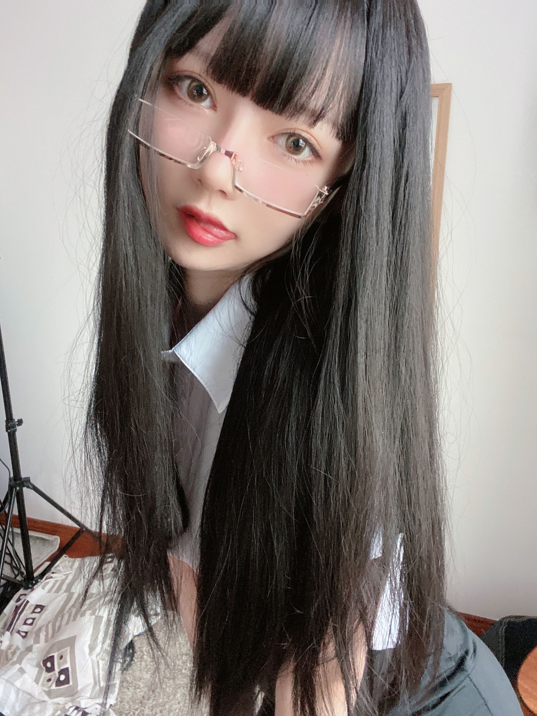 51酱 – OL衬衣 [20P]