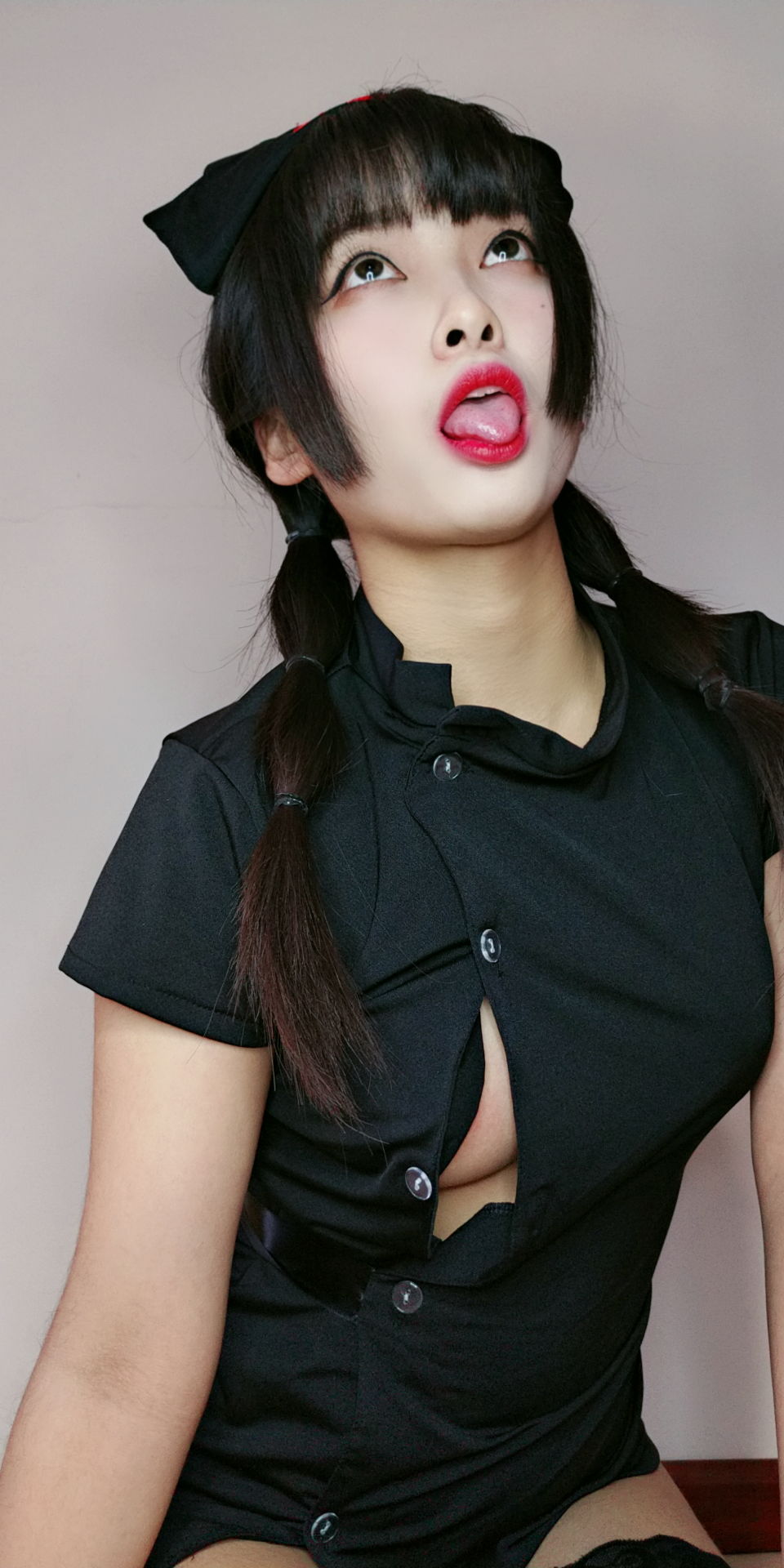 [Cosplay写真] 动漫博主洛璃LoLiSAMA – 情人节小护士 [90P]