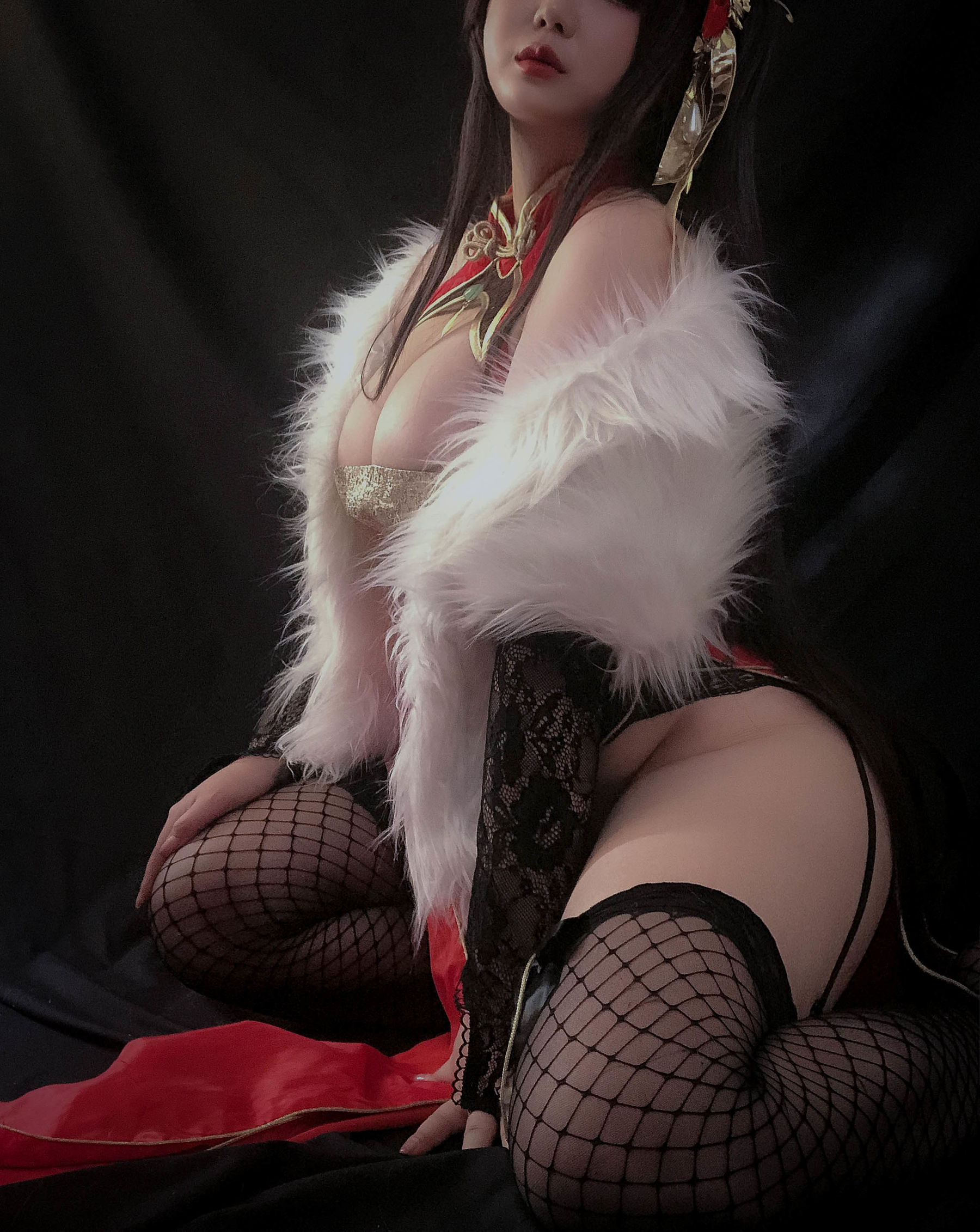 COS酱椒妮佐仁 – 大凤 [13P]