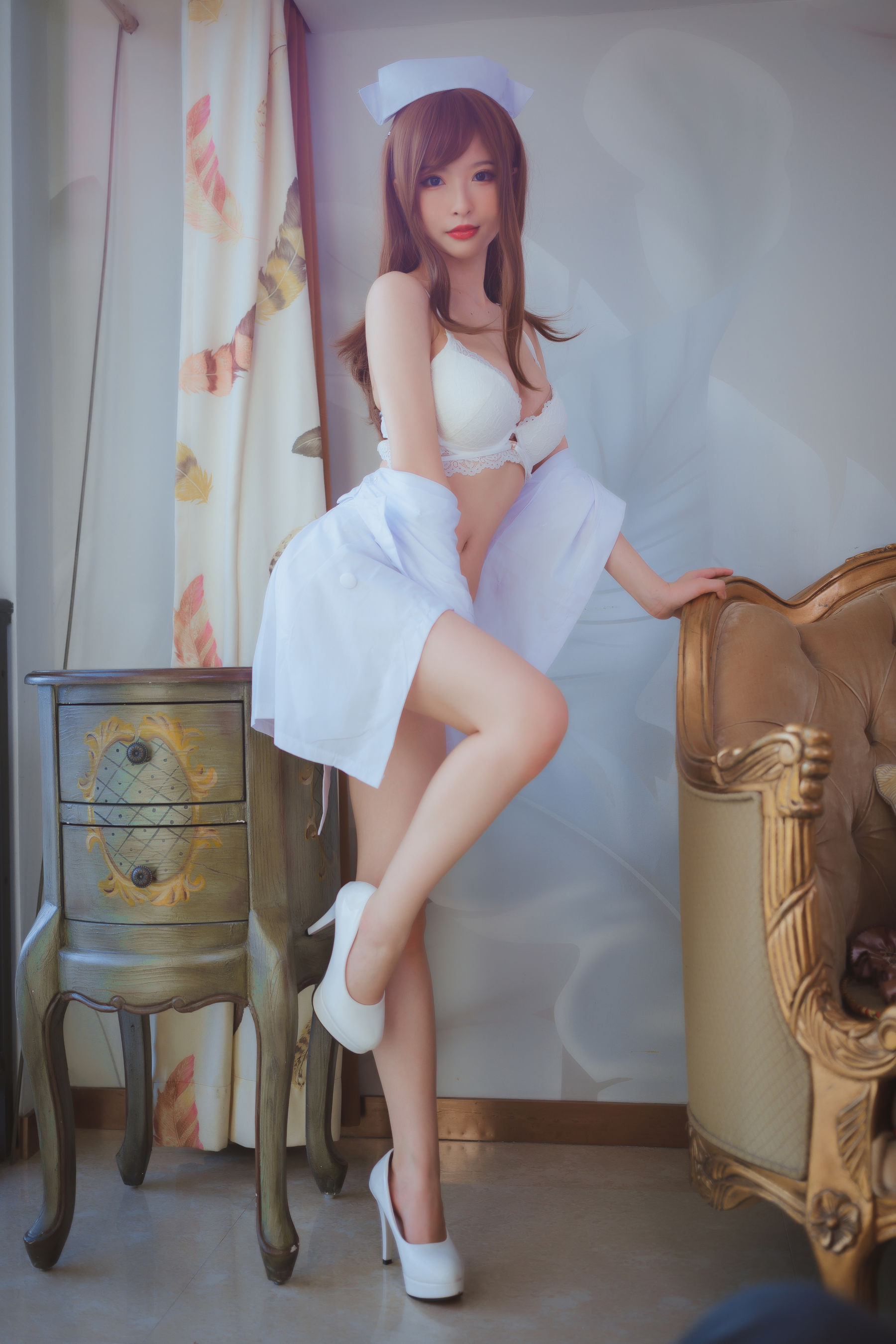 尤物清水由乃 – 家庭护士 [77P]