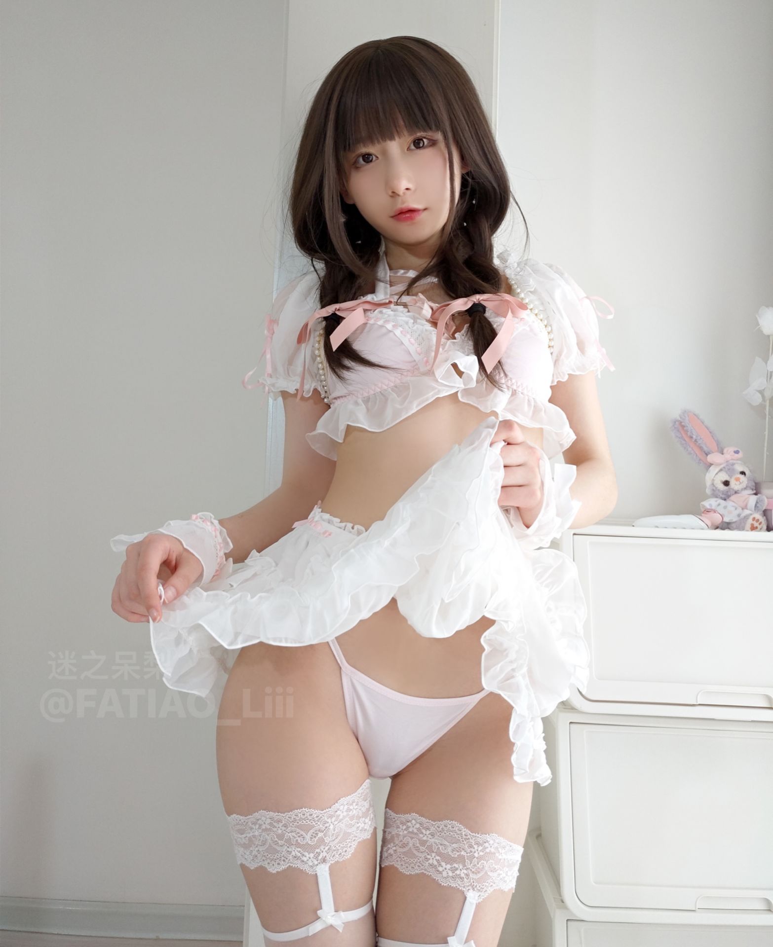 迷之呆梨(发条少女)[fantia] – 甘い桃 [23P]