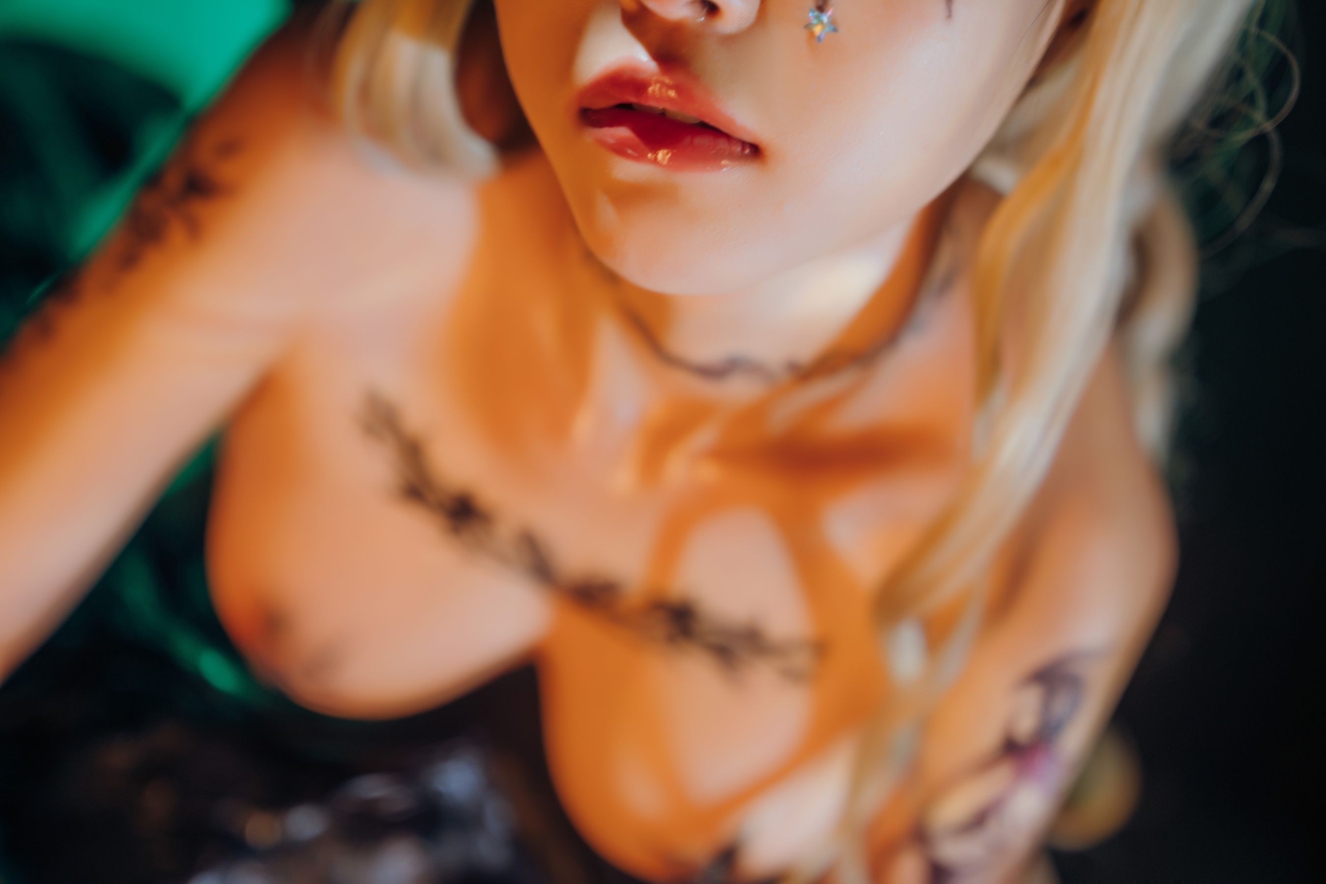 美少女晕崽 惩戒魅魔2 [50P]