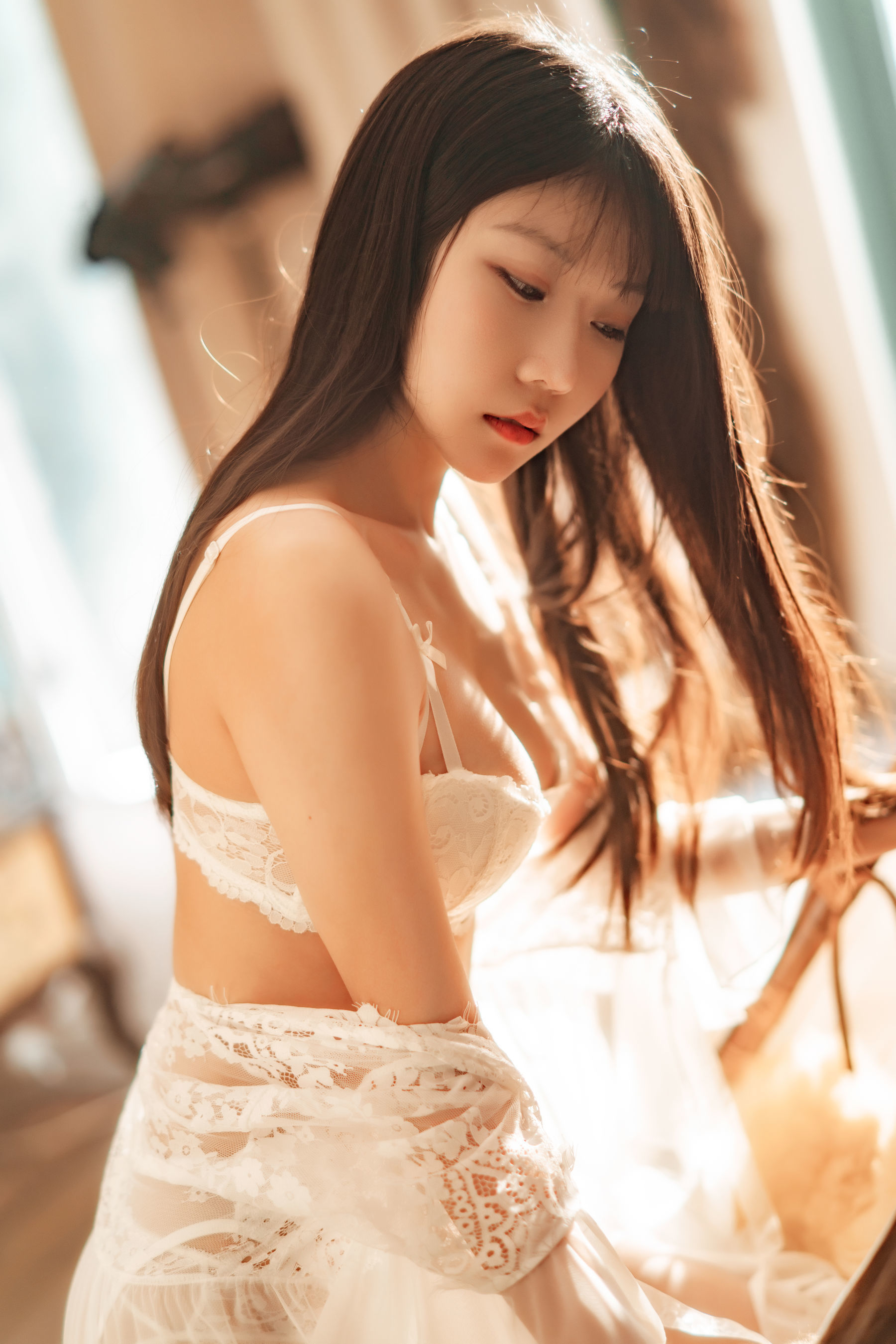 香草喵露露 – 室内白色蕾丝 [81P]