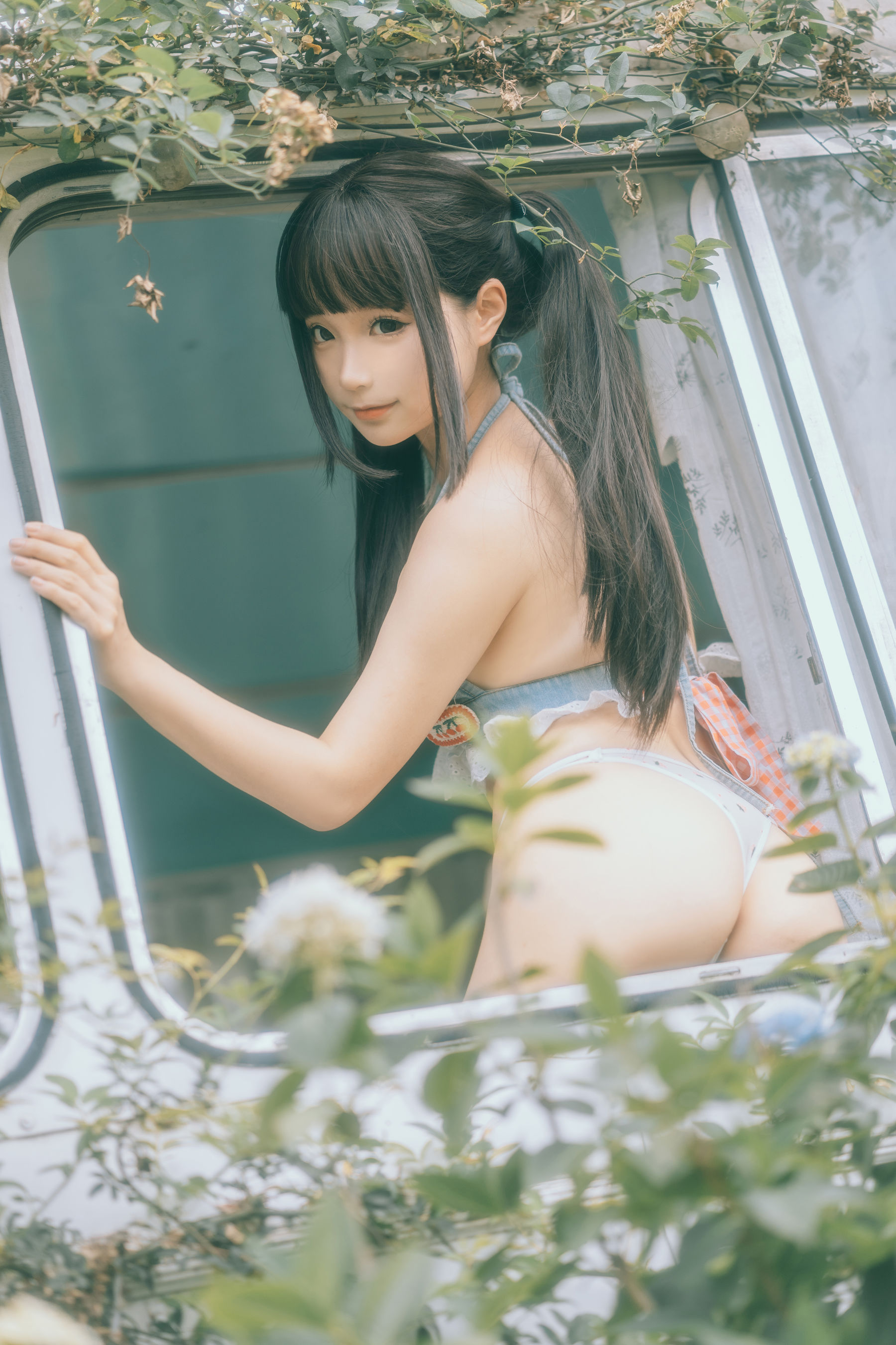 动漫博主蠢沫沫 – 大巴房车 [130P]