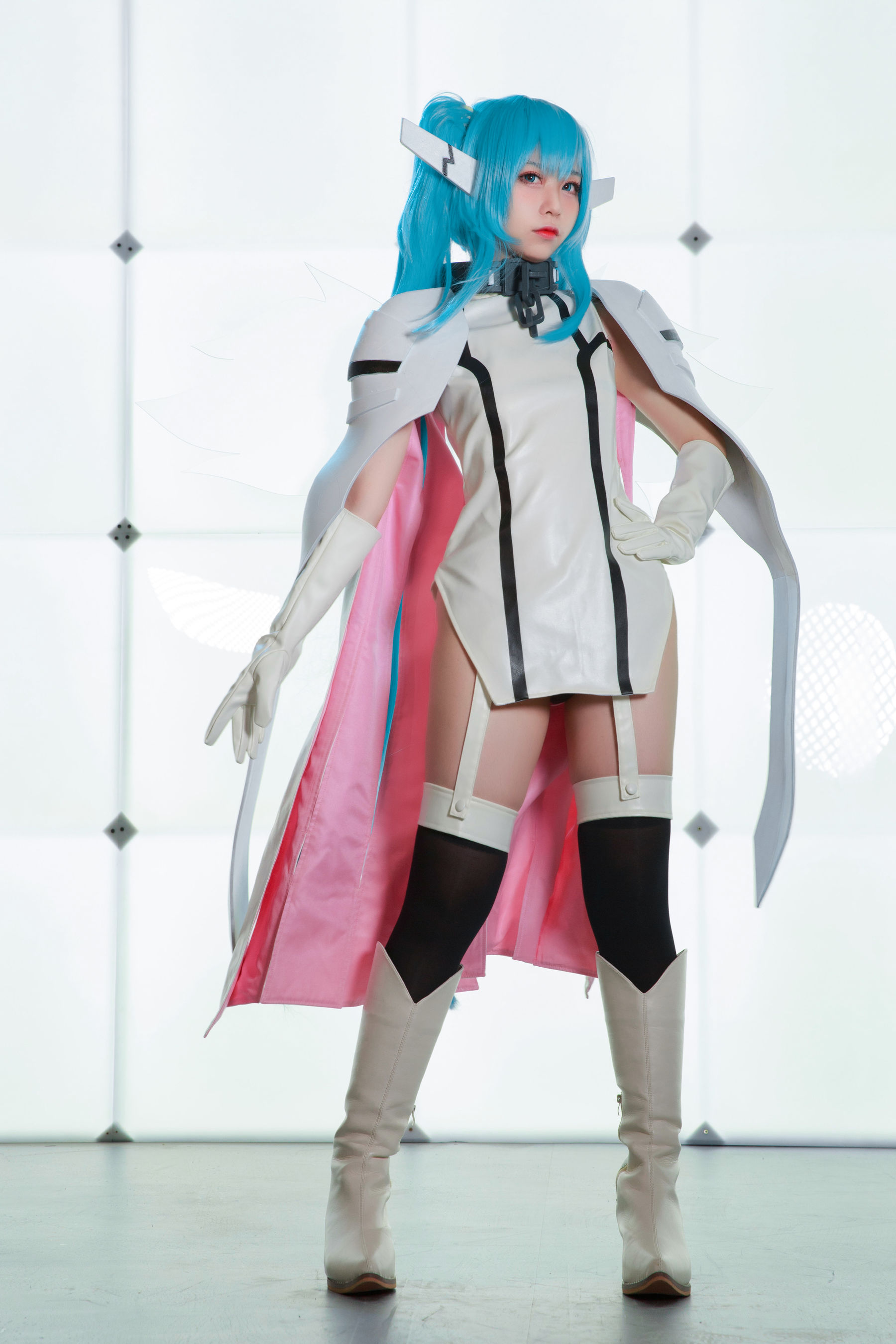 动漫博主G44不会受伤 – 妮姆芙 [16P]