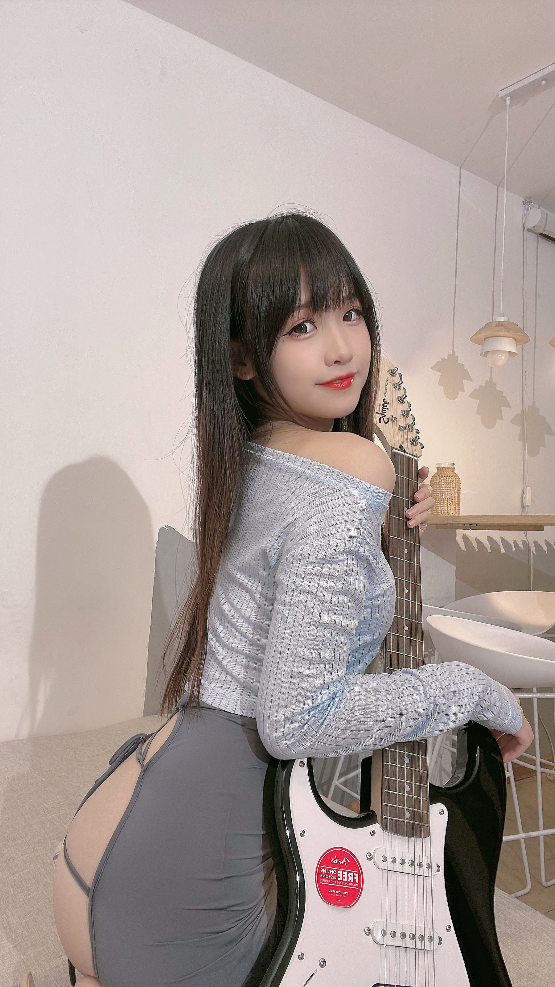 miko酱ww – 吉他妹妹 [36P]