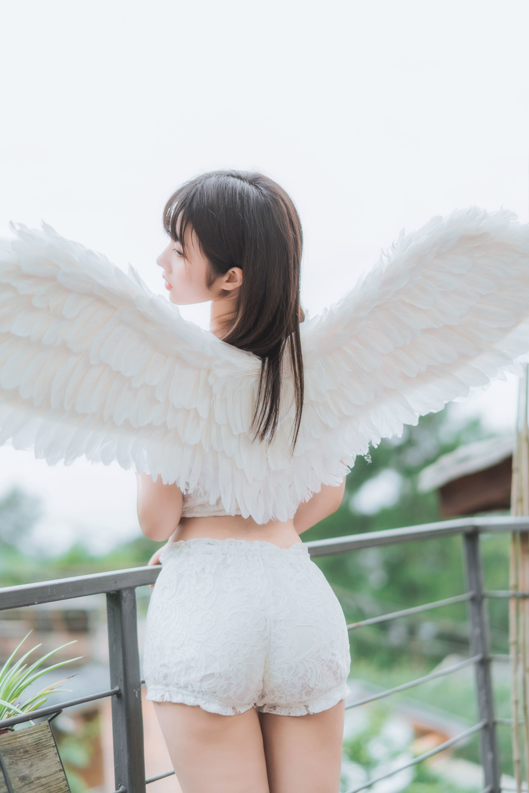 [萝莉COS] 微博福利姬镜酱 – 空镜 [88P]