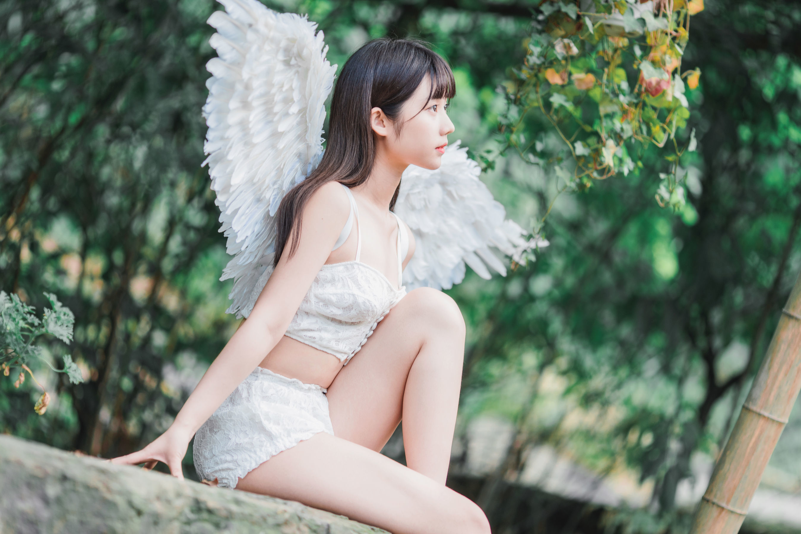 [萝莉COS] 微博福利姬镜酱 – 空镜 [88P]