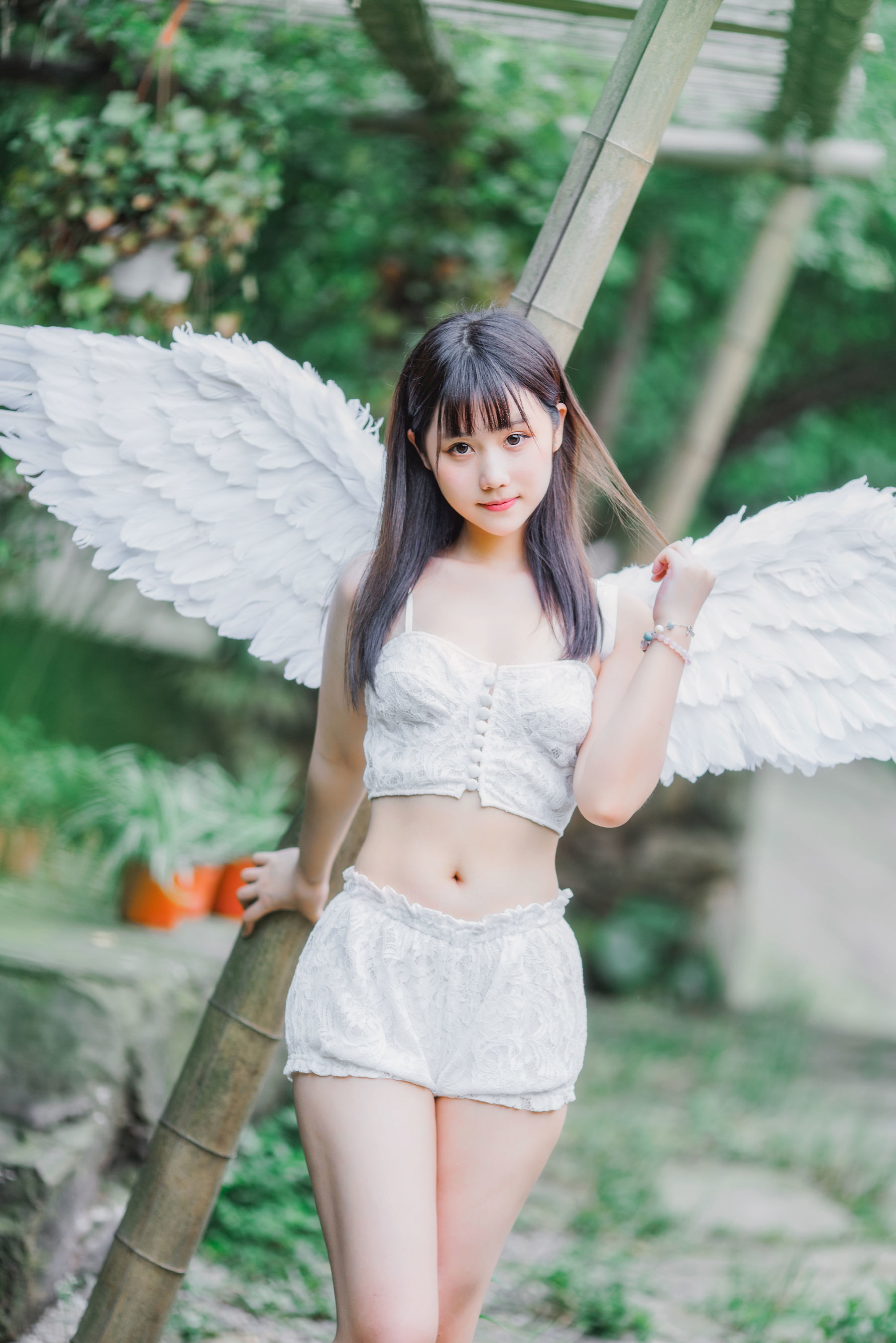 [萝莉COS] 微博福利姬镜酱 – 空镜 [88P]