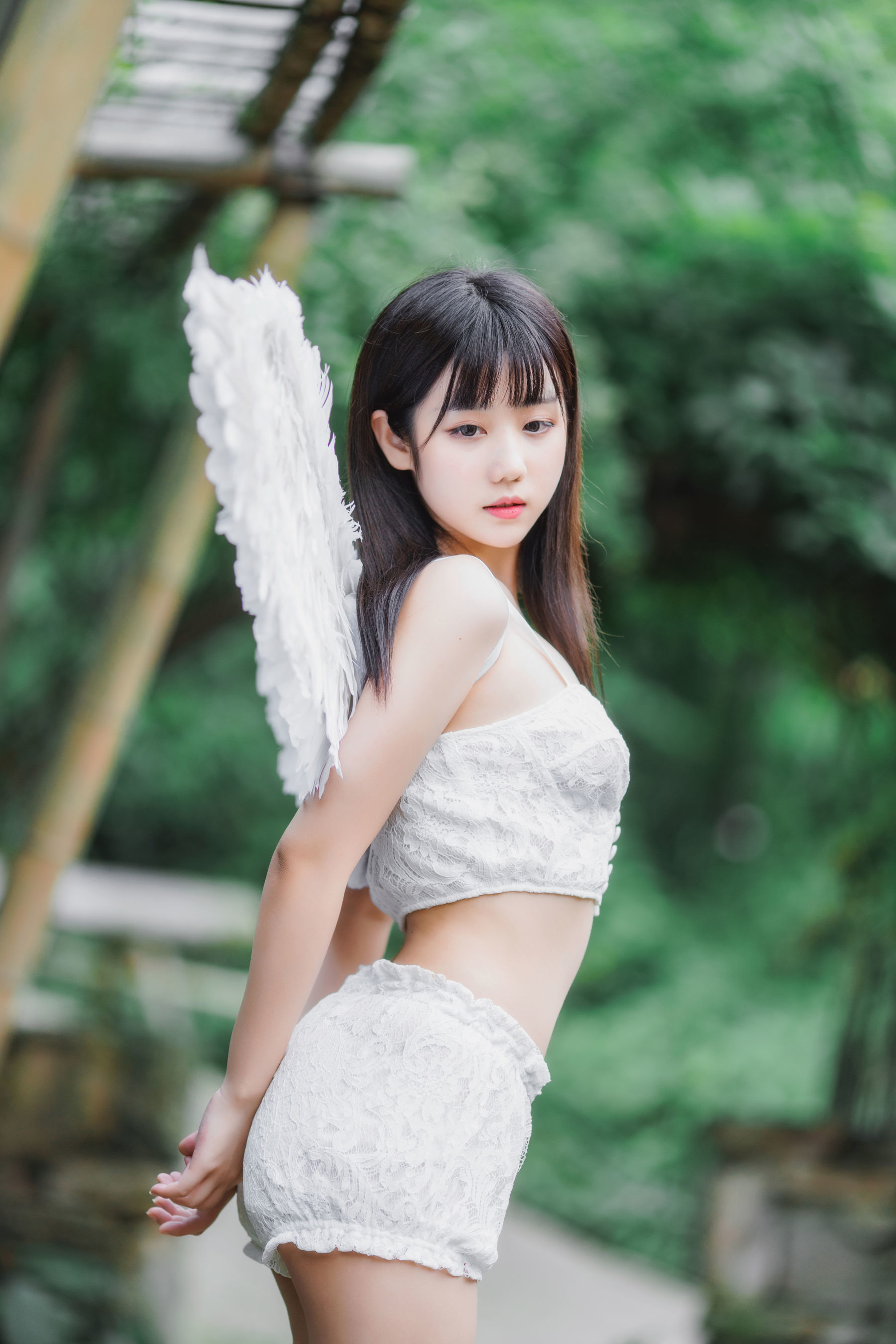 [萝莉COS] 微博福利姬镜酱 – 空镜 [88P]