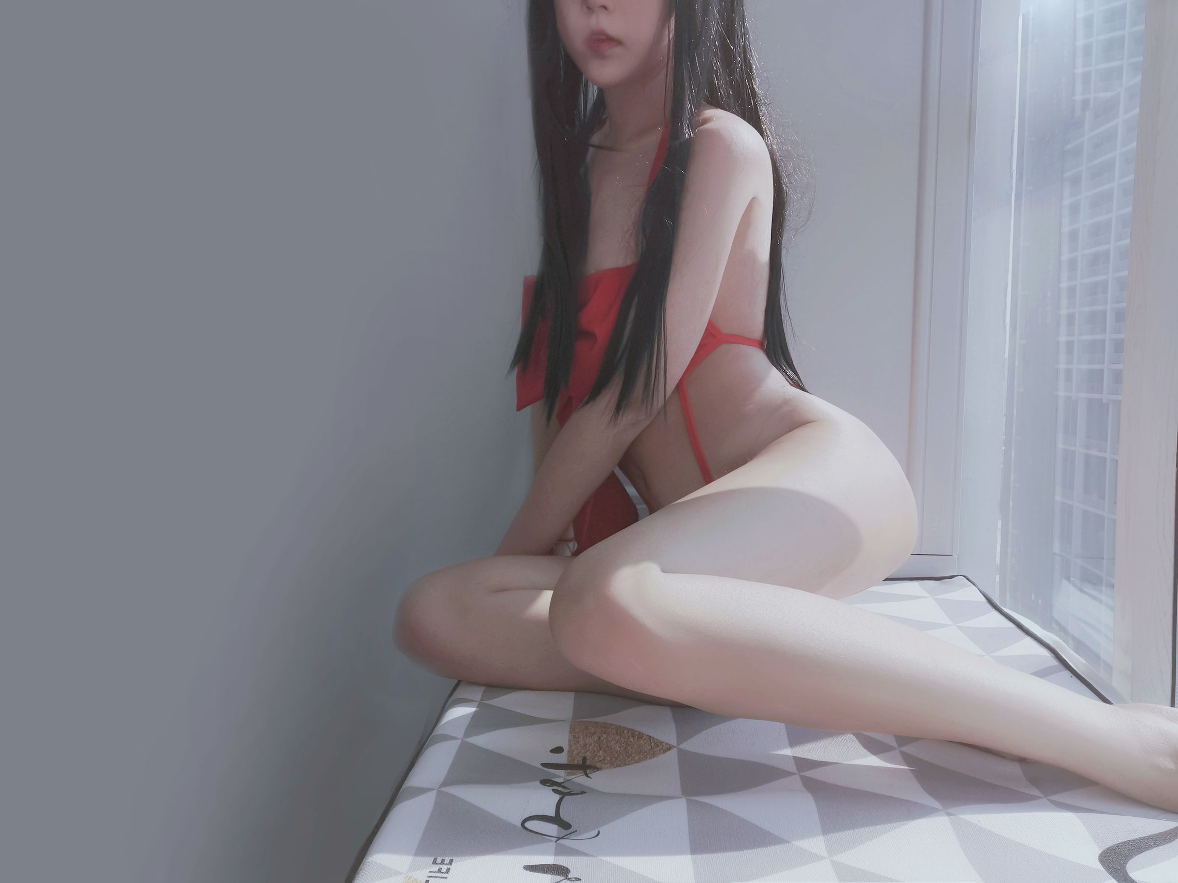 eloise软软 – 蝴蝶结 [110P]