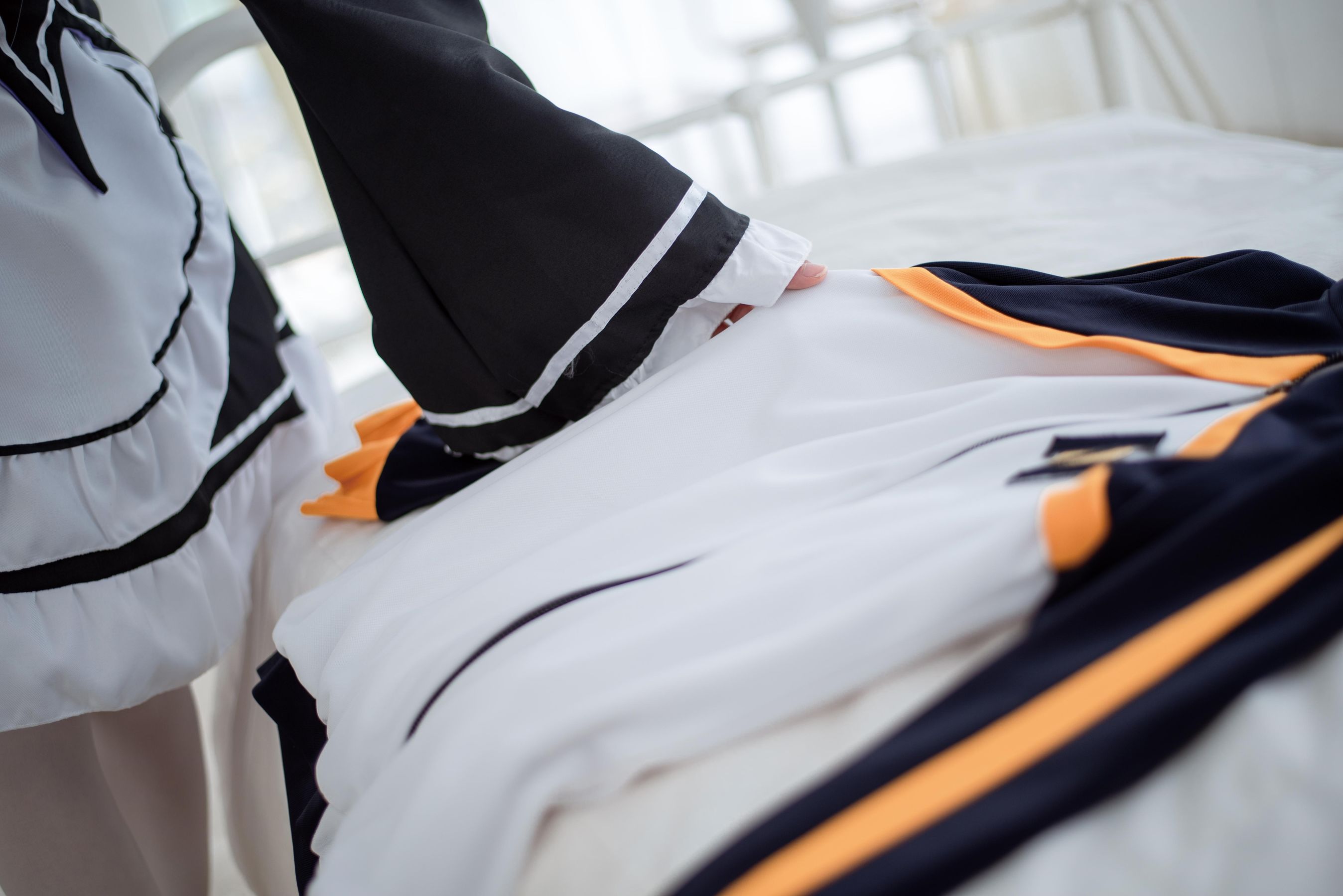 动漫博主Kitaro_绮太郎 – 蕾姆运动服 [18P]