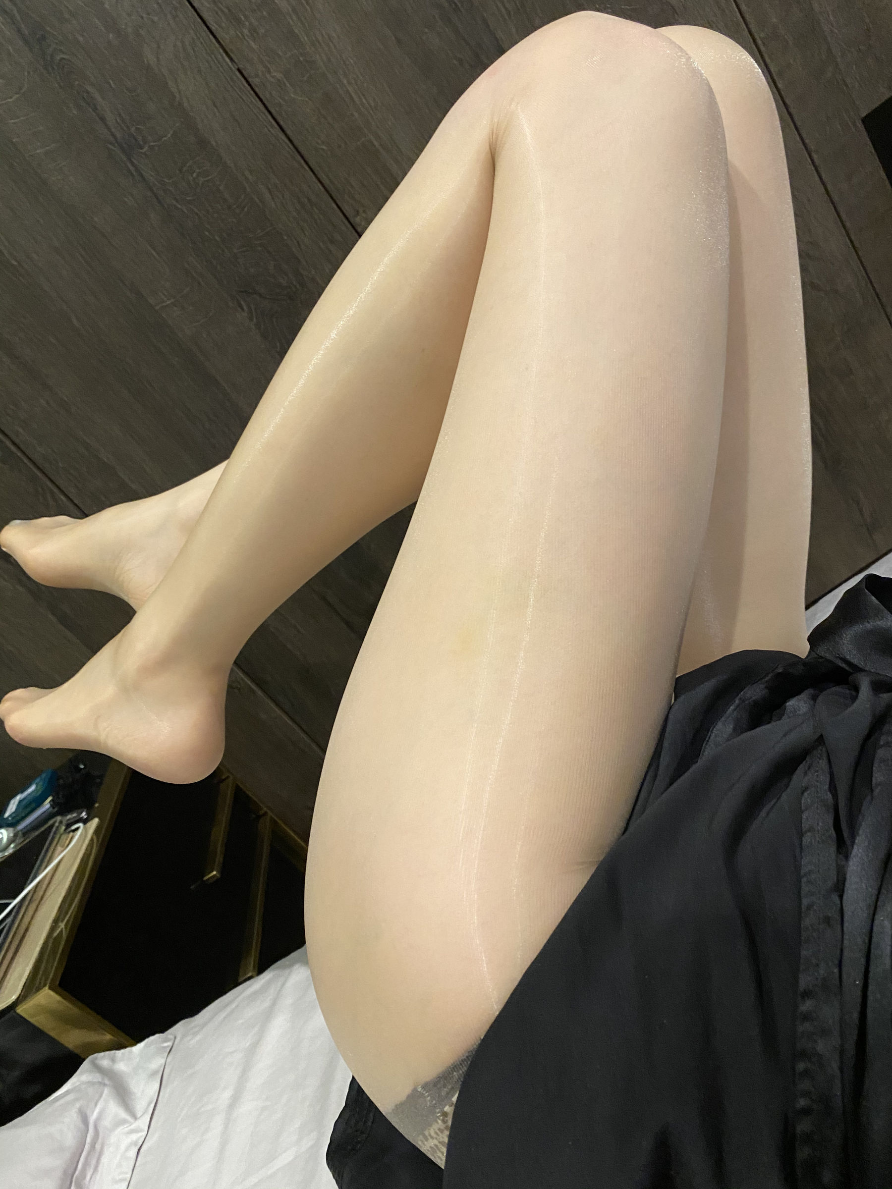 丝足博主麋鹿_Monroe 2020.08.29 亮是一种态度 [30P]