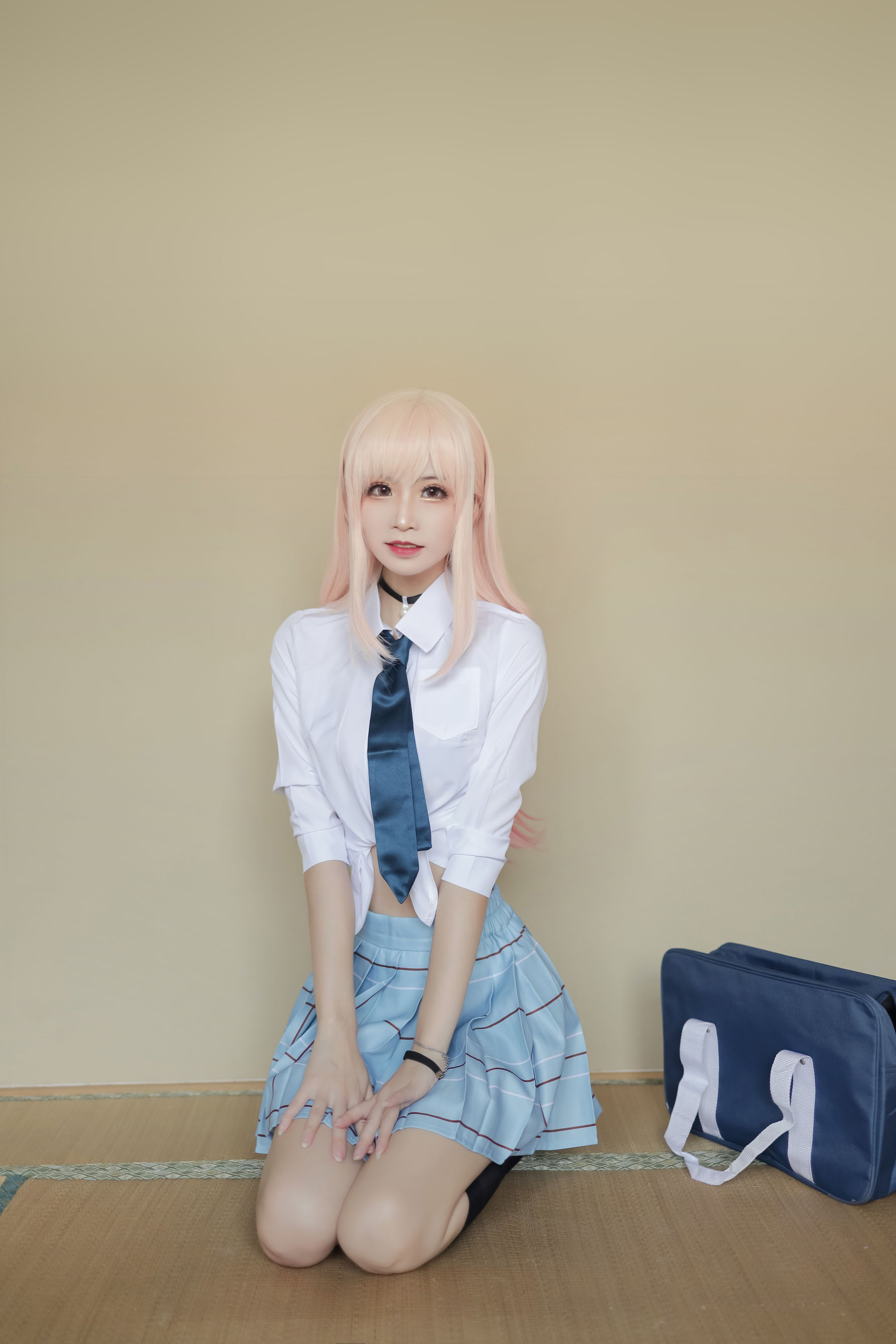 动漫博主爱老师_PhD – 喜多川海梦 校服 泳装 [17P]