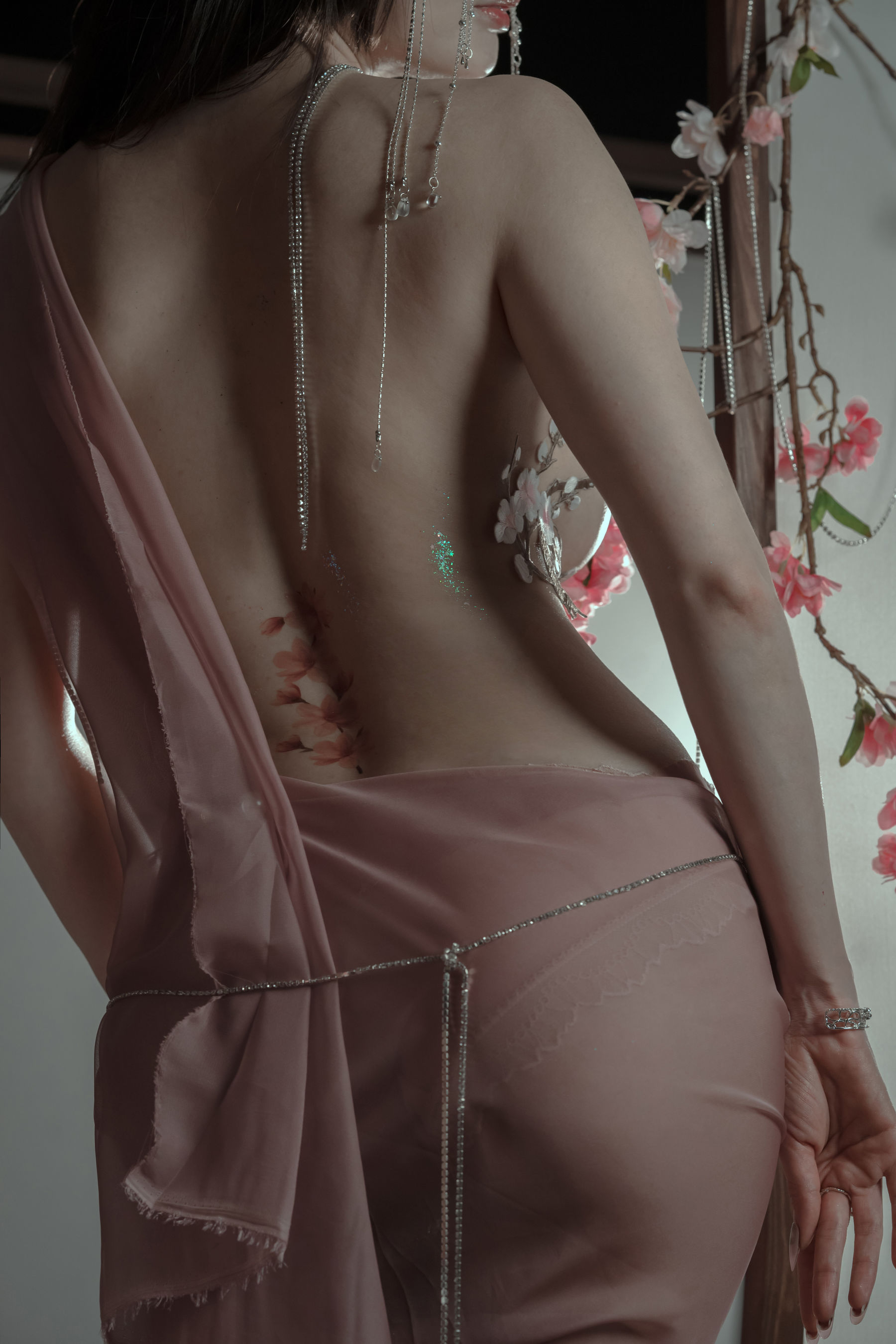 秋和柯基(夏小秋秋秋) – 粉 桃花神 [32P]