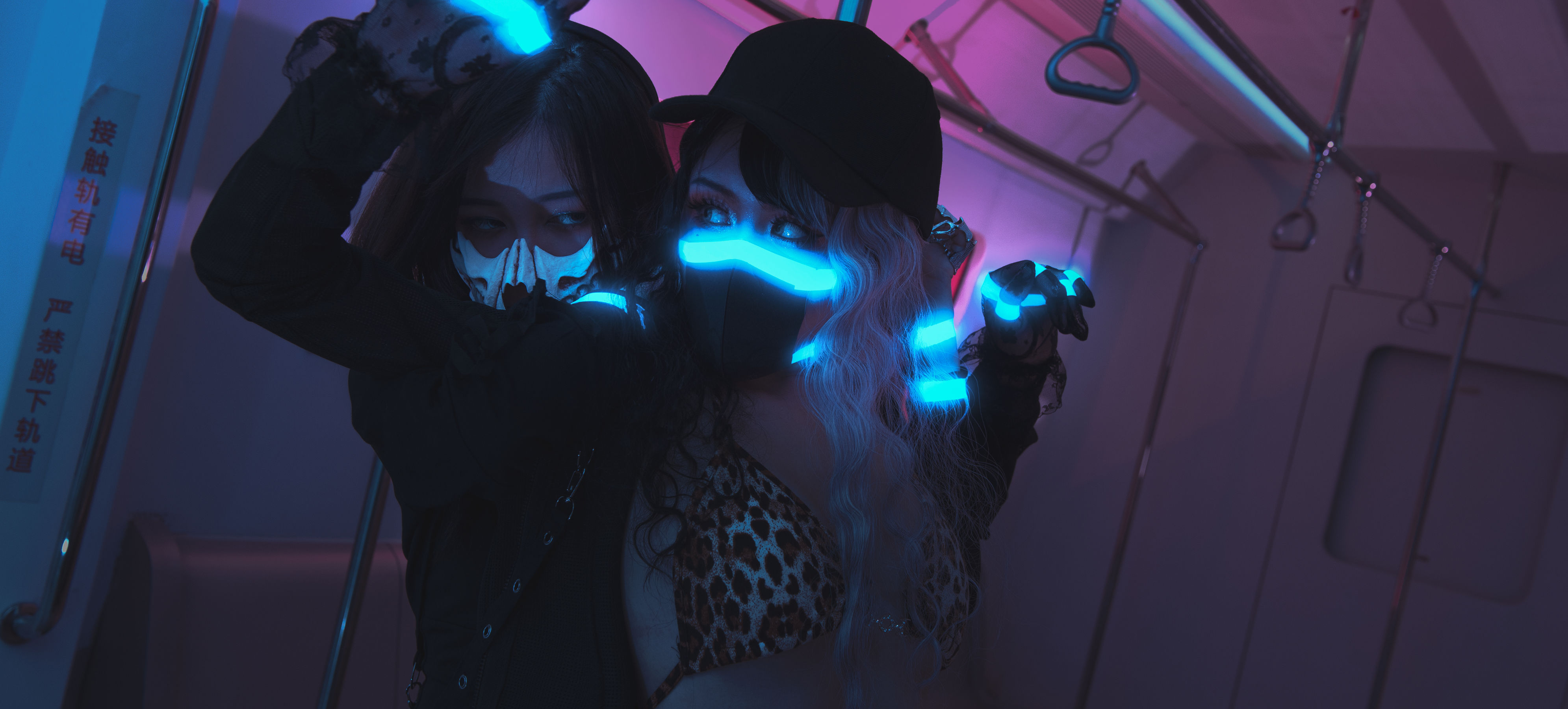 一笑芳香沁 – DX [9P]