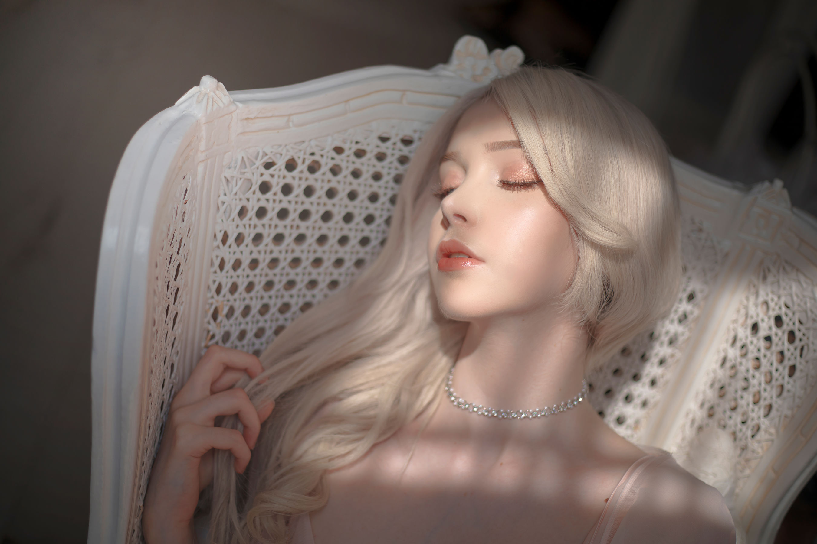 国外美女SayaTheFox – 粉色套裝 [15P]