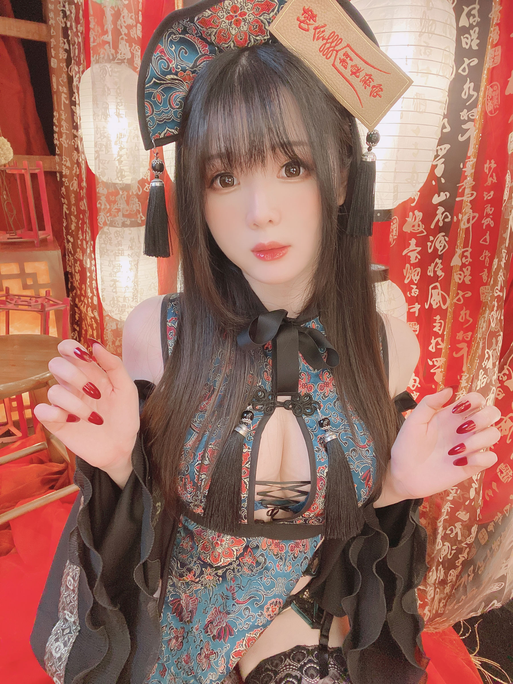 微博妹纸霜月shimo – キョンシーちゃん自撮り [20P]