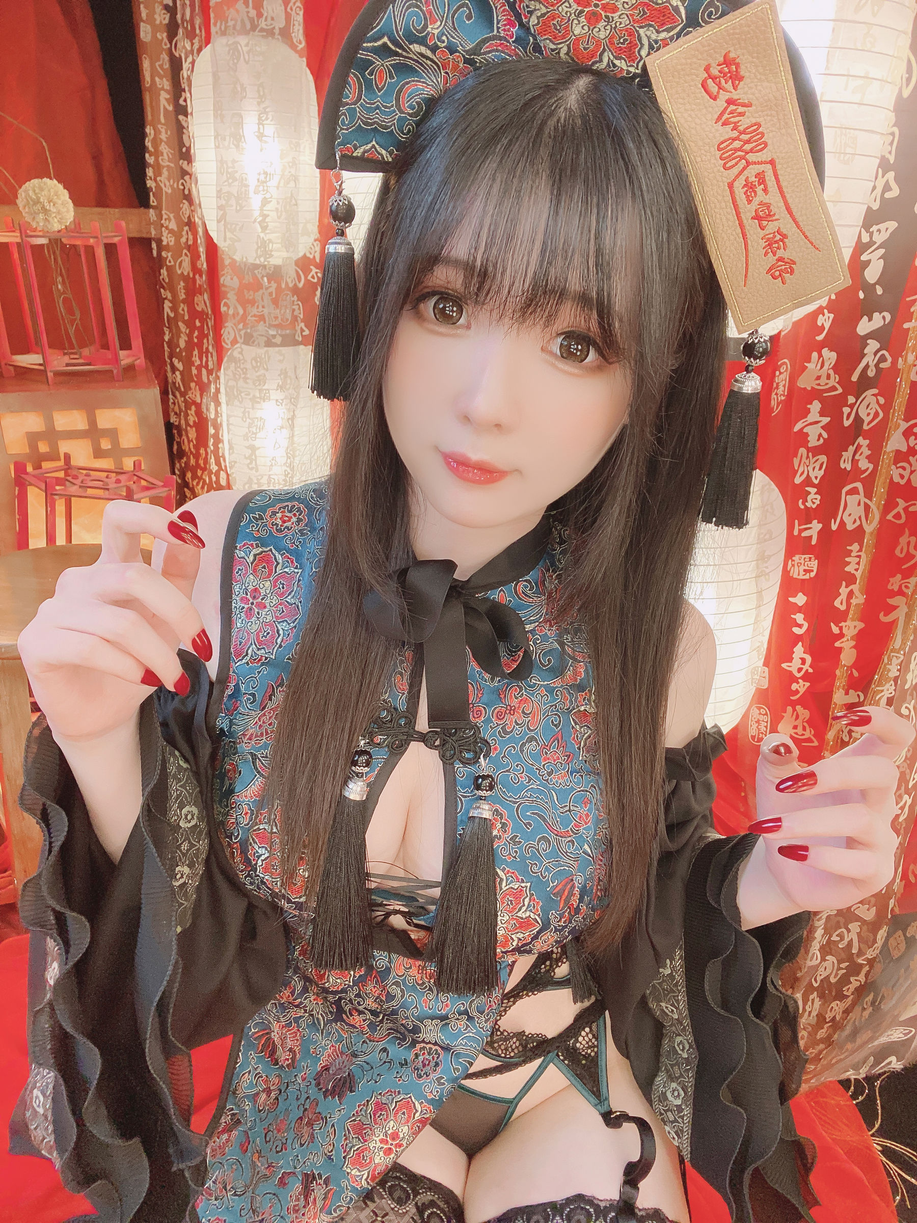 微博妹纸霜月shimo – キョンシーちゃん自撮り [20P]