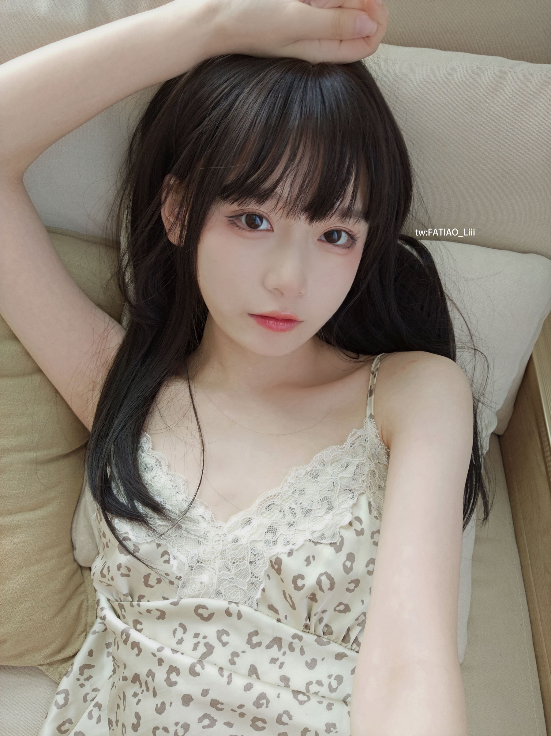 迷之呆梨(发条少女) – パジャマのお姉さん [96P]