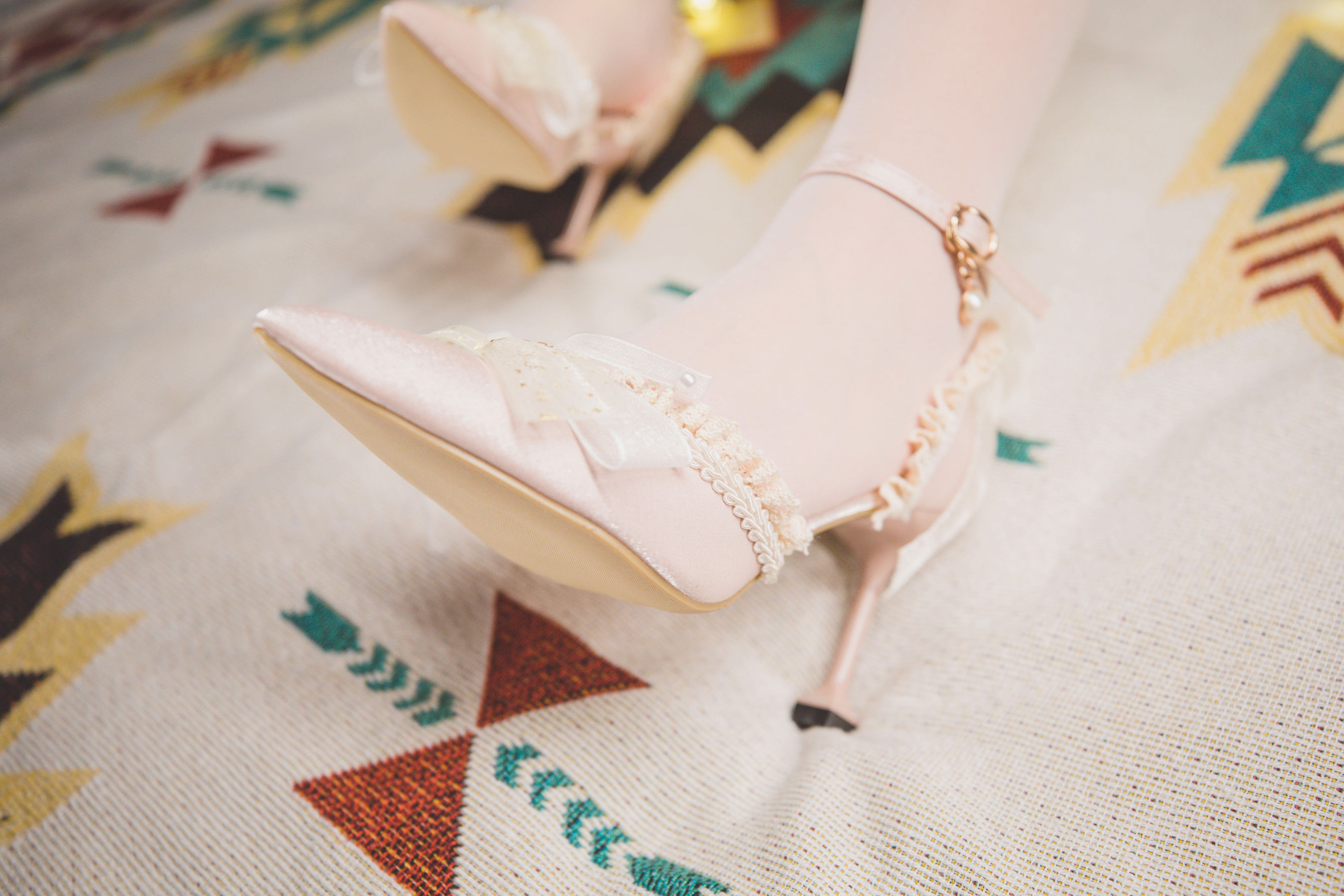 萝莉神楽板真冬 – 光の囁き-光の修女 [150P]