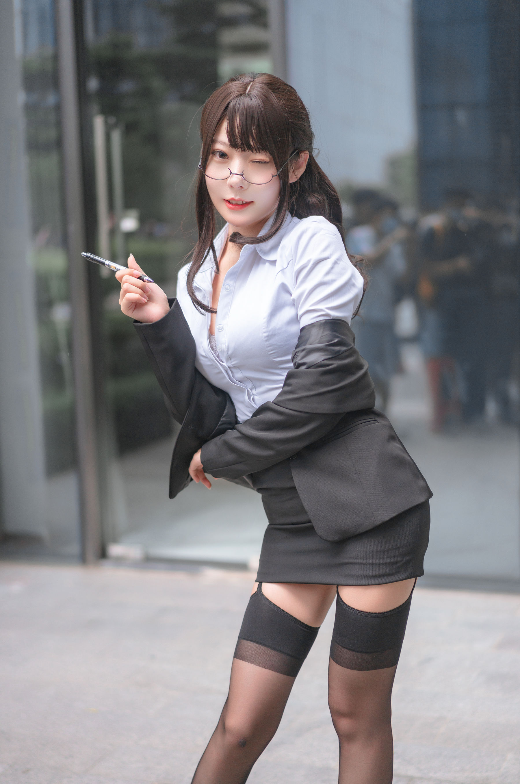 香草喵露露 – 丝袜西装诱惑 [24P]