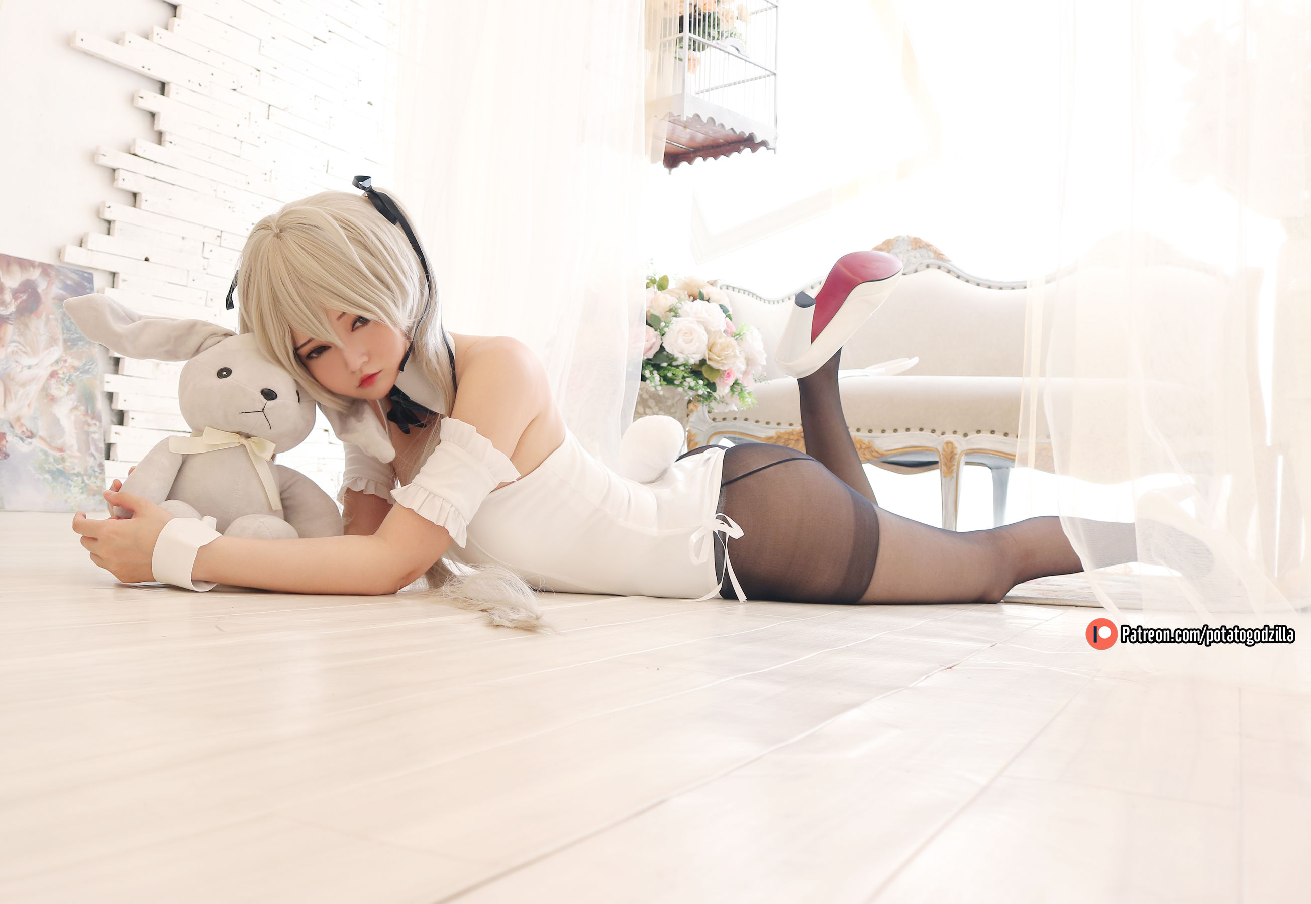 Coser小姐姐Potato Godzilla – Sora Kasugano Bunny Suit [31P]