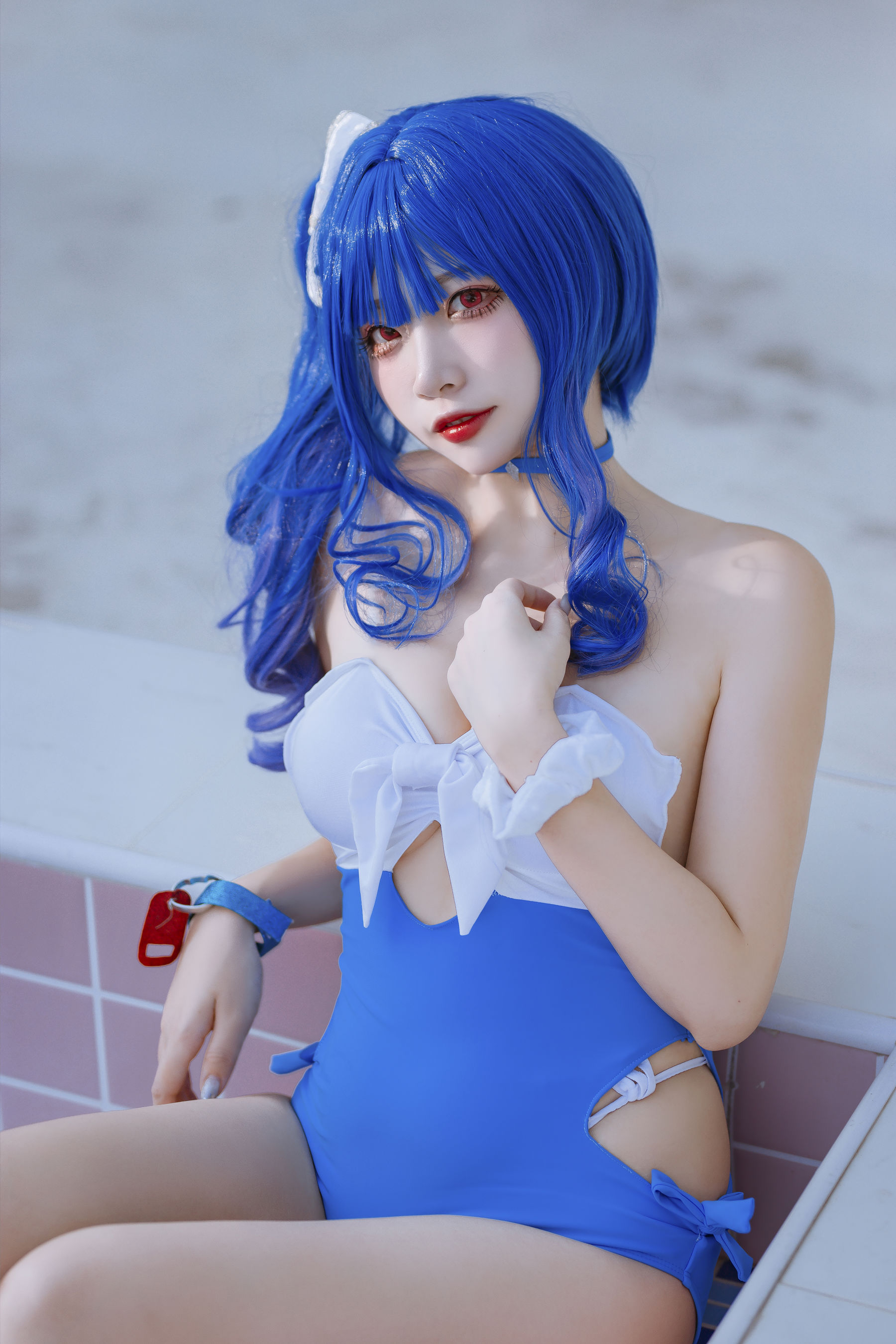 人气Coser二佐Nisa – 碧蓝 圣路易斯泳装 [26P]