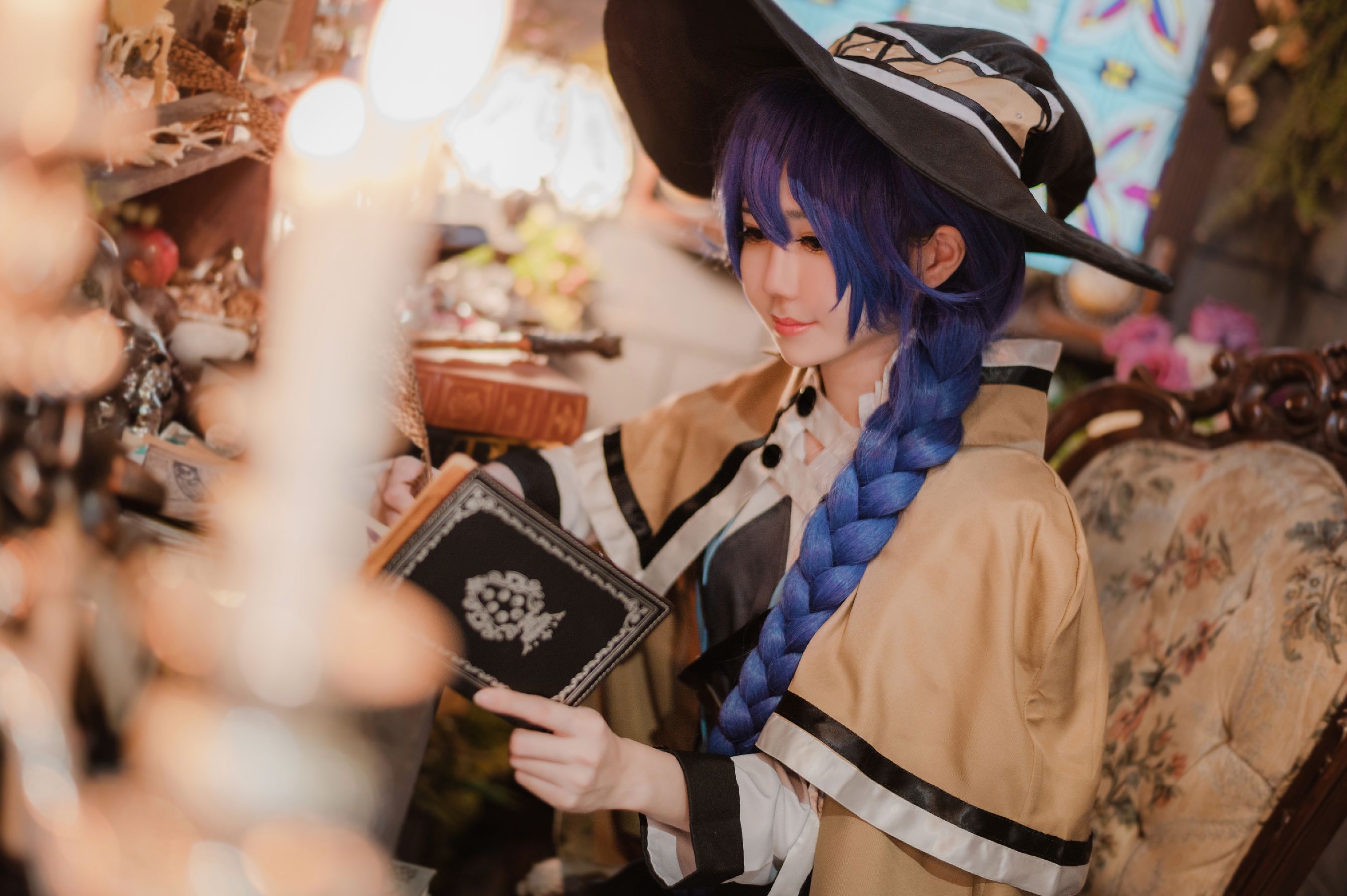 Sally Dorasnow – Roxy Mirgurdia [47P]