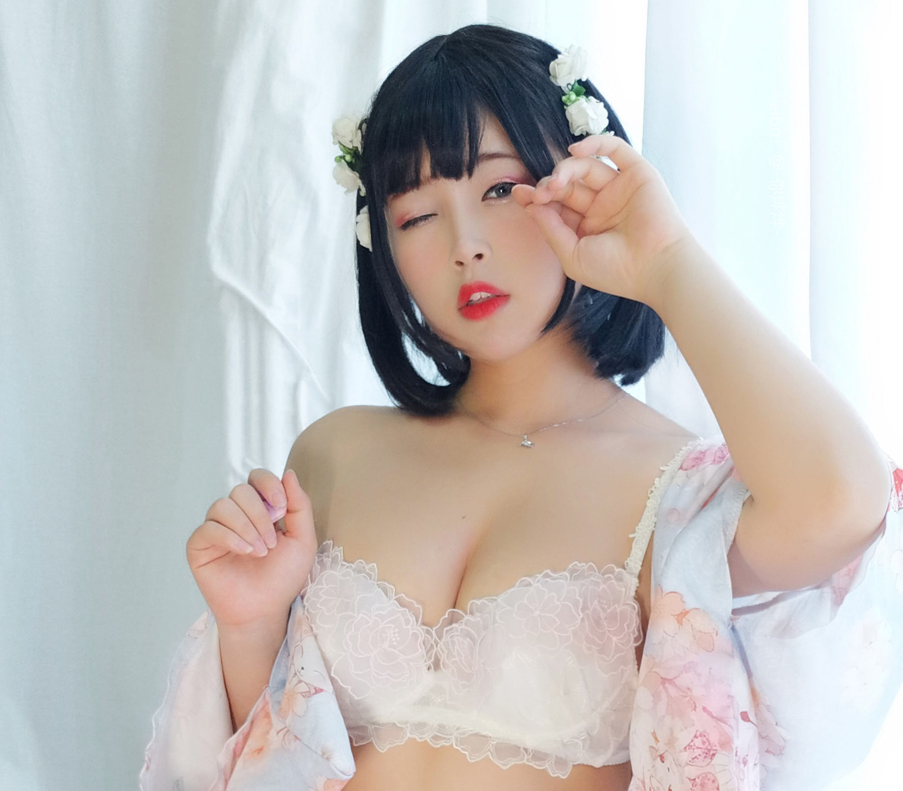 萌系小姐姐-白烨- – 花与酒与少女 [58P]