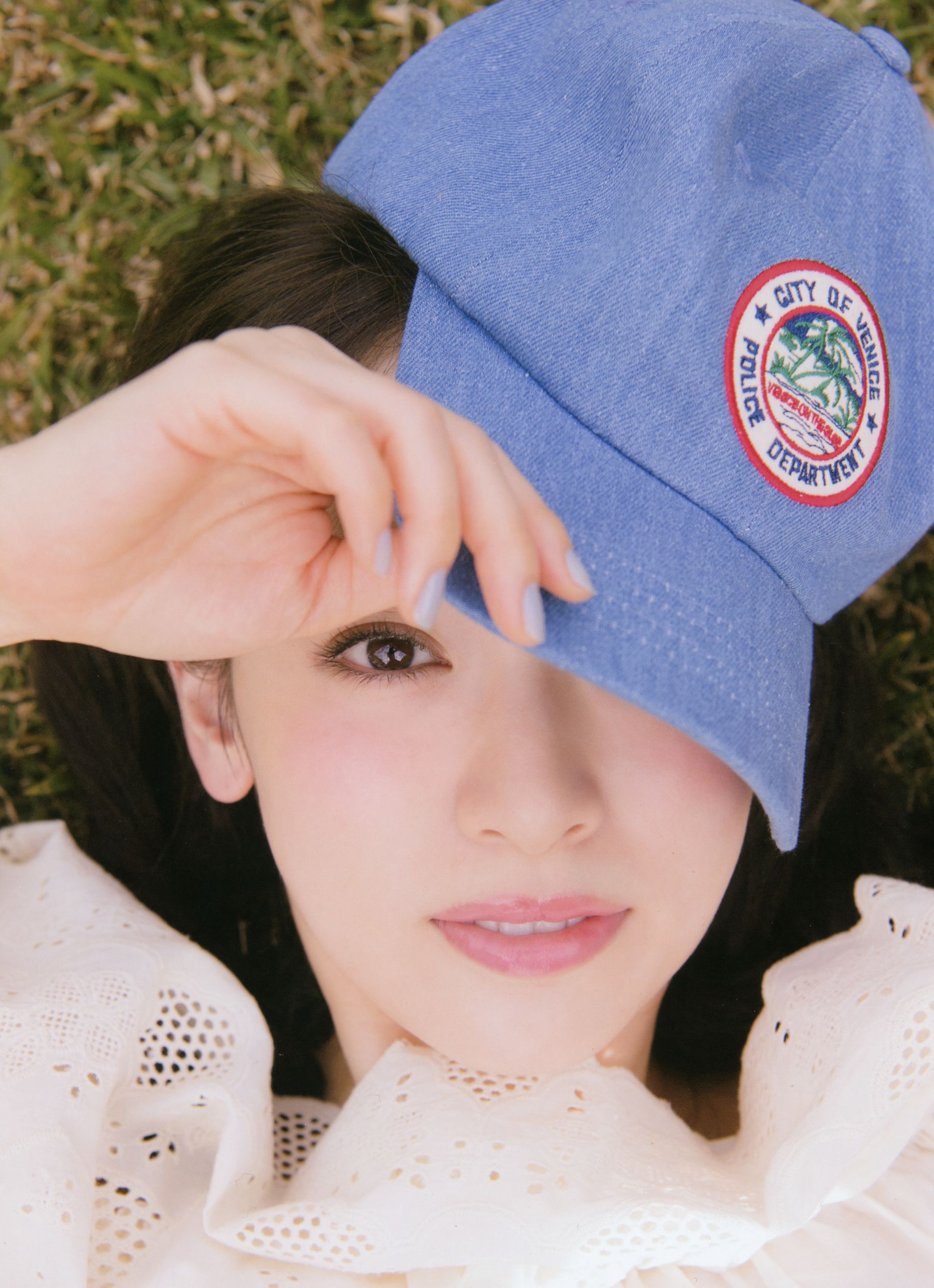 Rika Izumi 泉里香 1st Photobook「Rika!」 [126P]