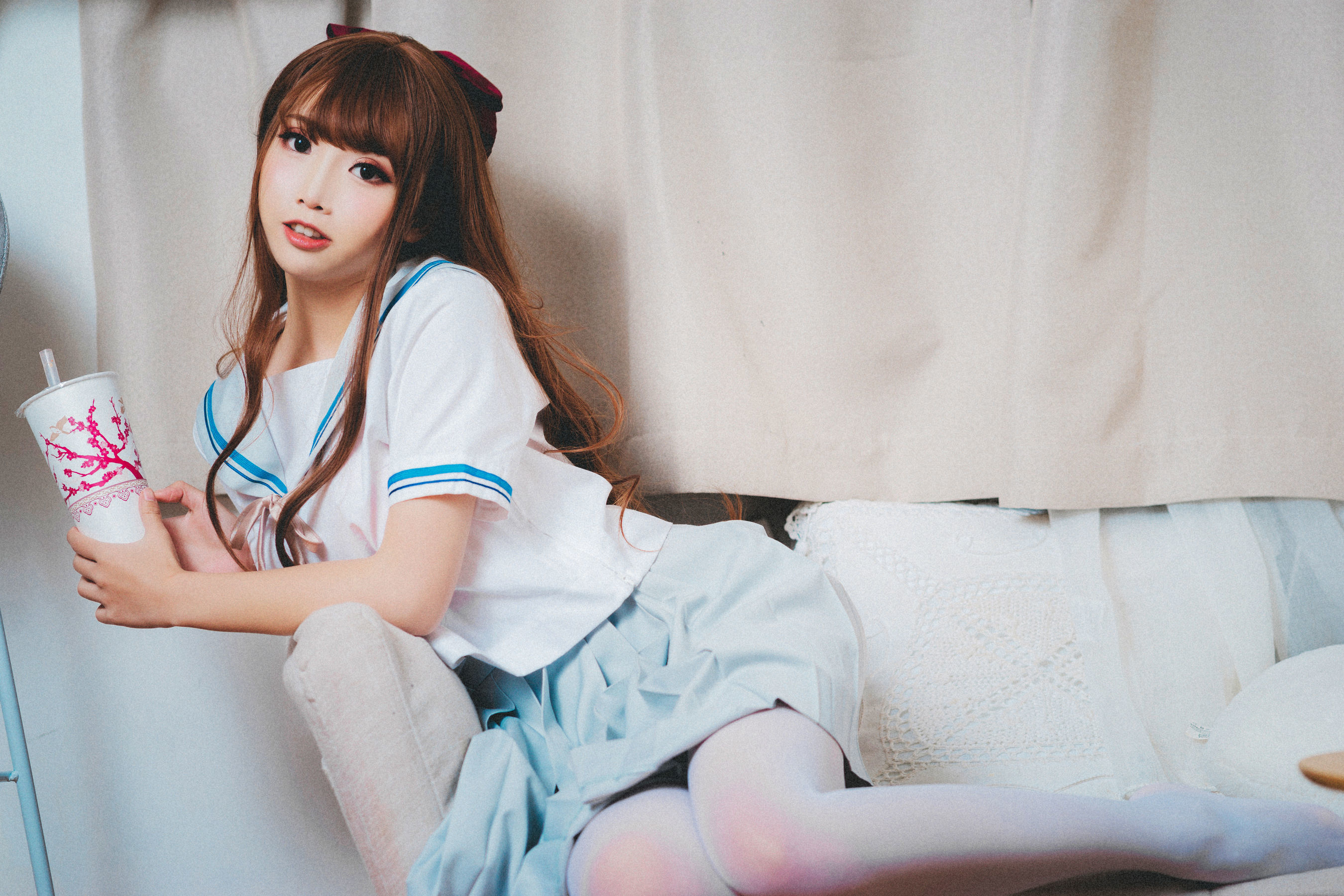 [萝莉COS] 面饼仙儿 – JK秀 [16P]