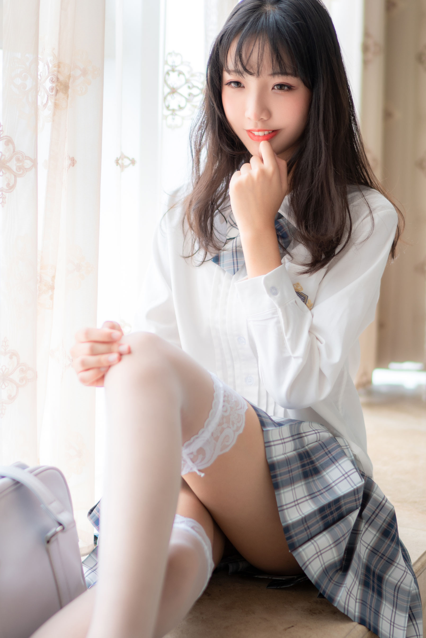 清纯妹子西瓜 – JK格子裙 [23P]