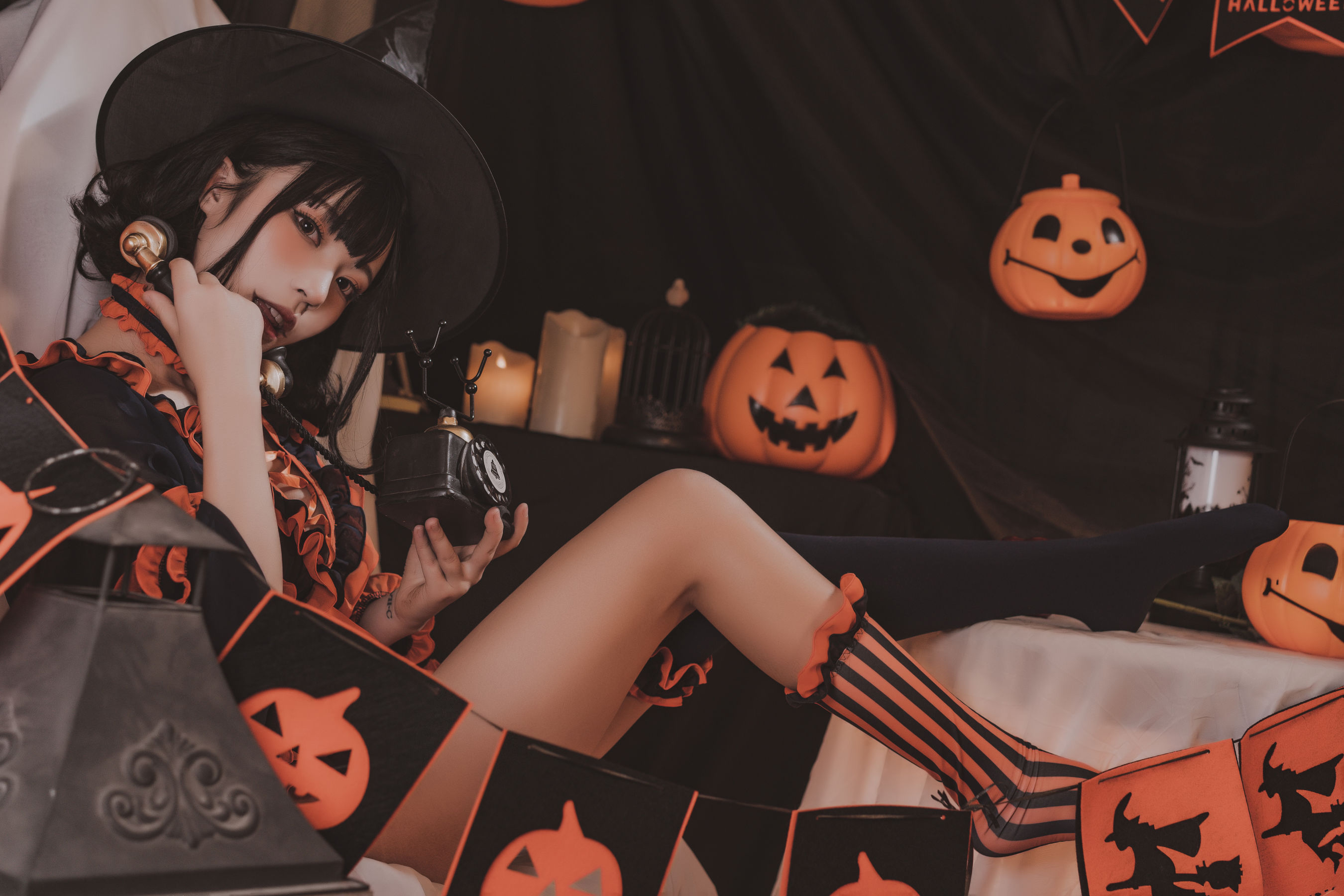 萌妹白易子教主 – 万圣节魔女 [10P]