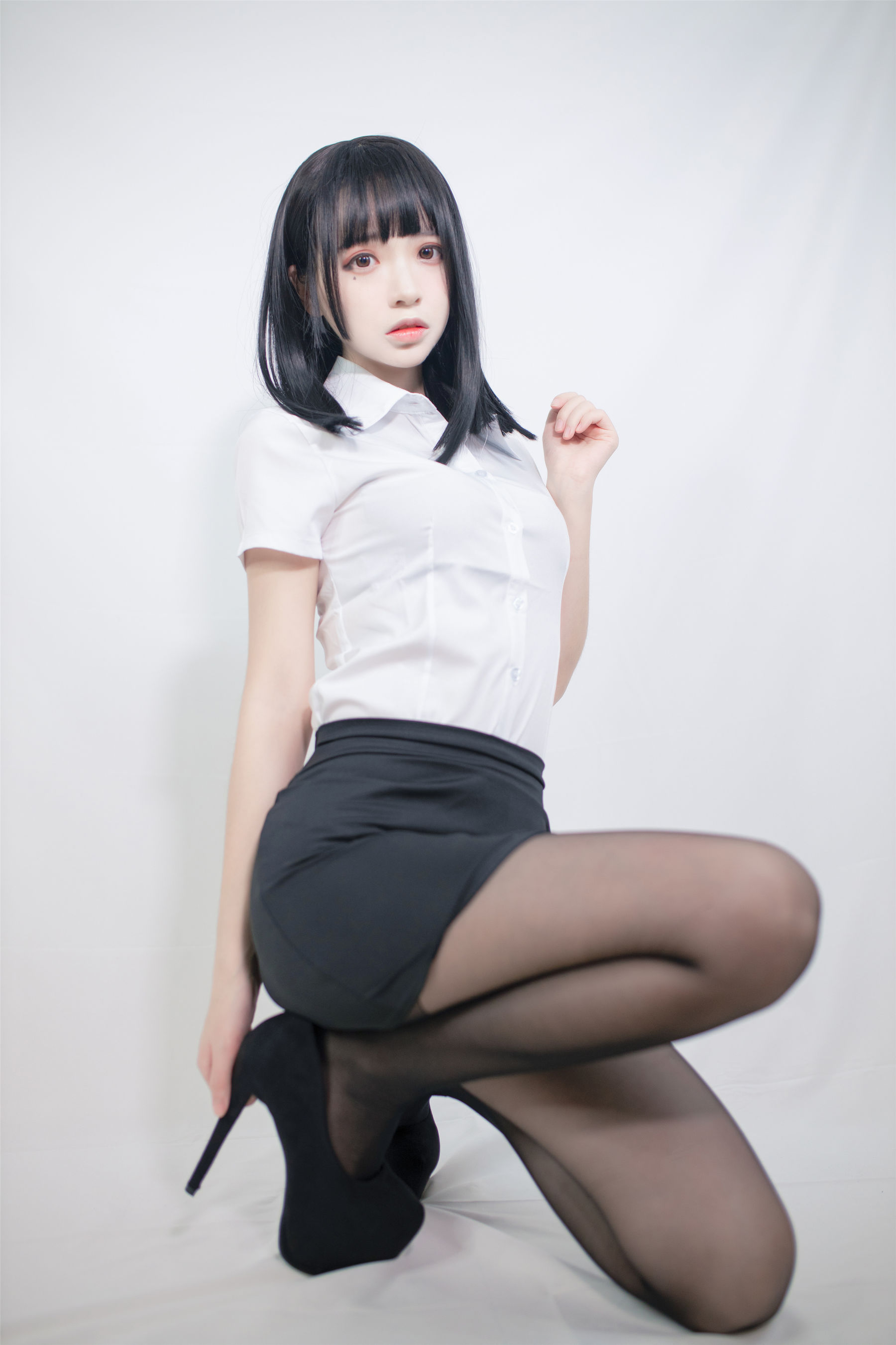 疯猫ss – OL制服 [40P]