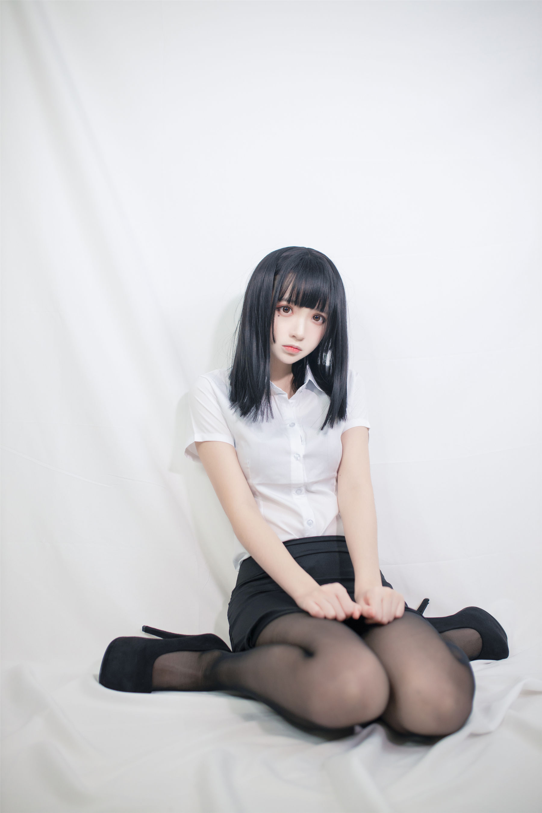 疯猫ss – OL制服 [40P]