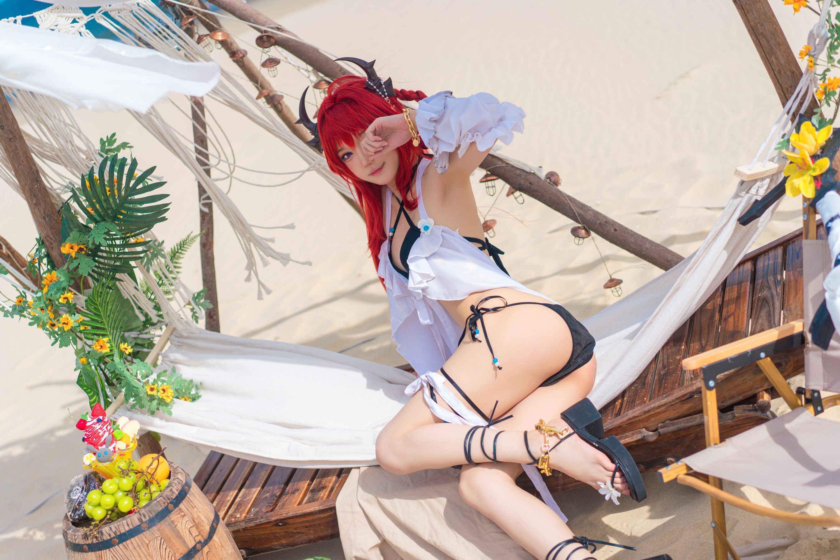 动漫博主阿包也是兔娘 – 明日方舟 史尔特尔泳装 [50P]