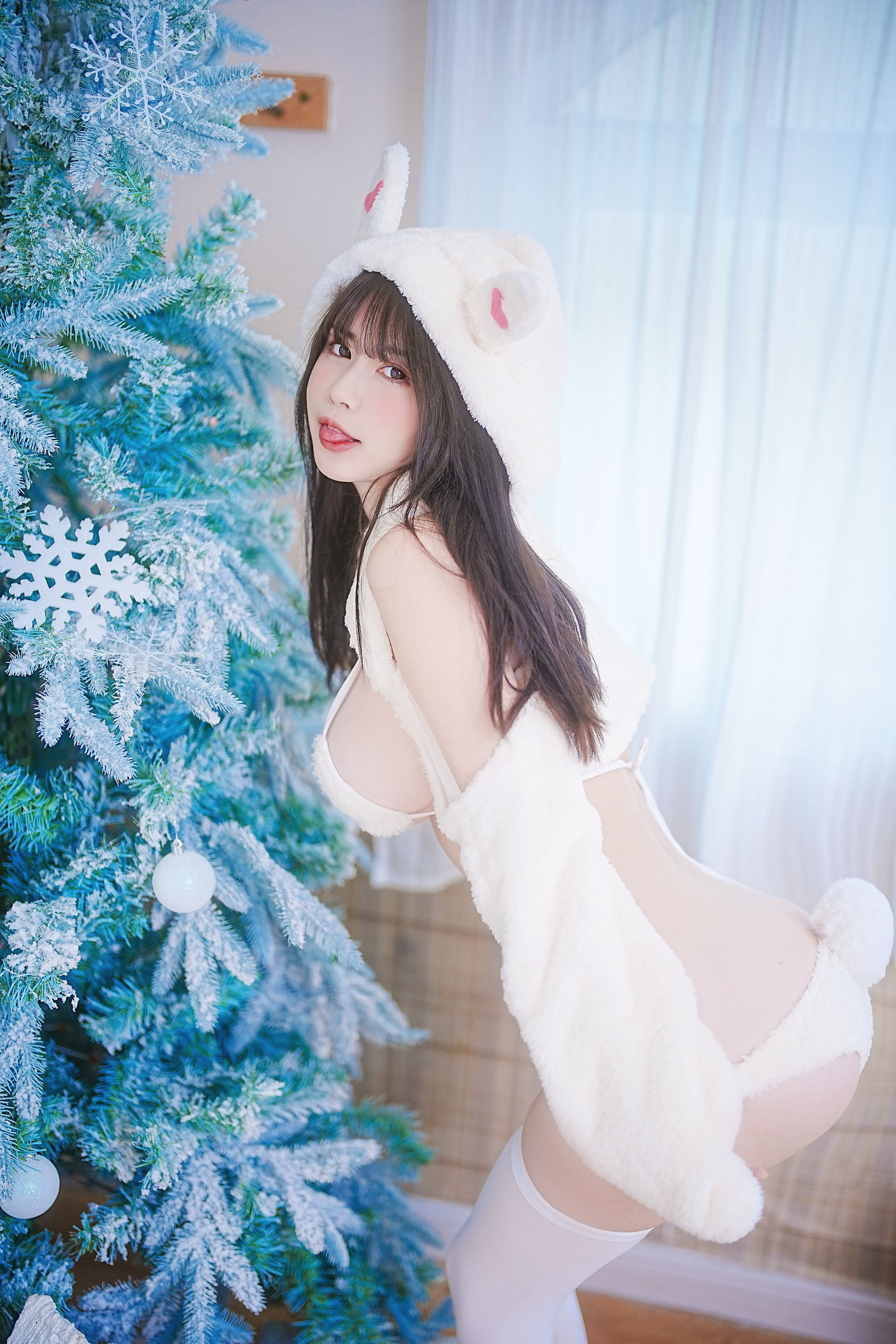 Tina很妖孽呀 – 小兔子乖乖 [52P]