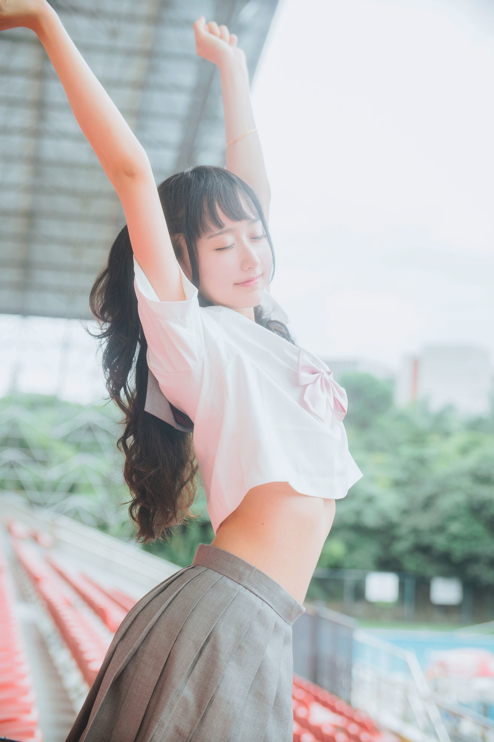 [萝莉COS] 木绵绵OwO – 灰色JK制服 [38P]